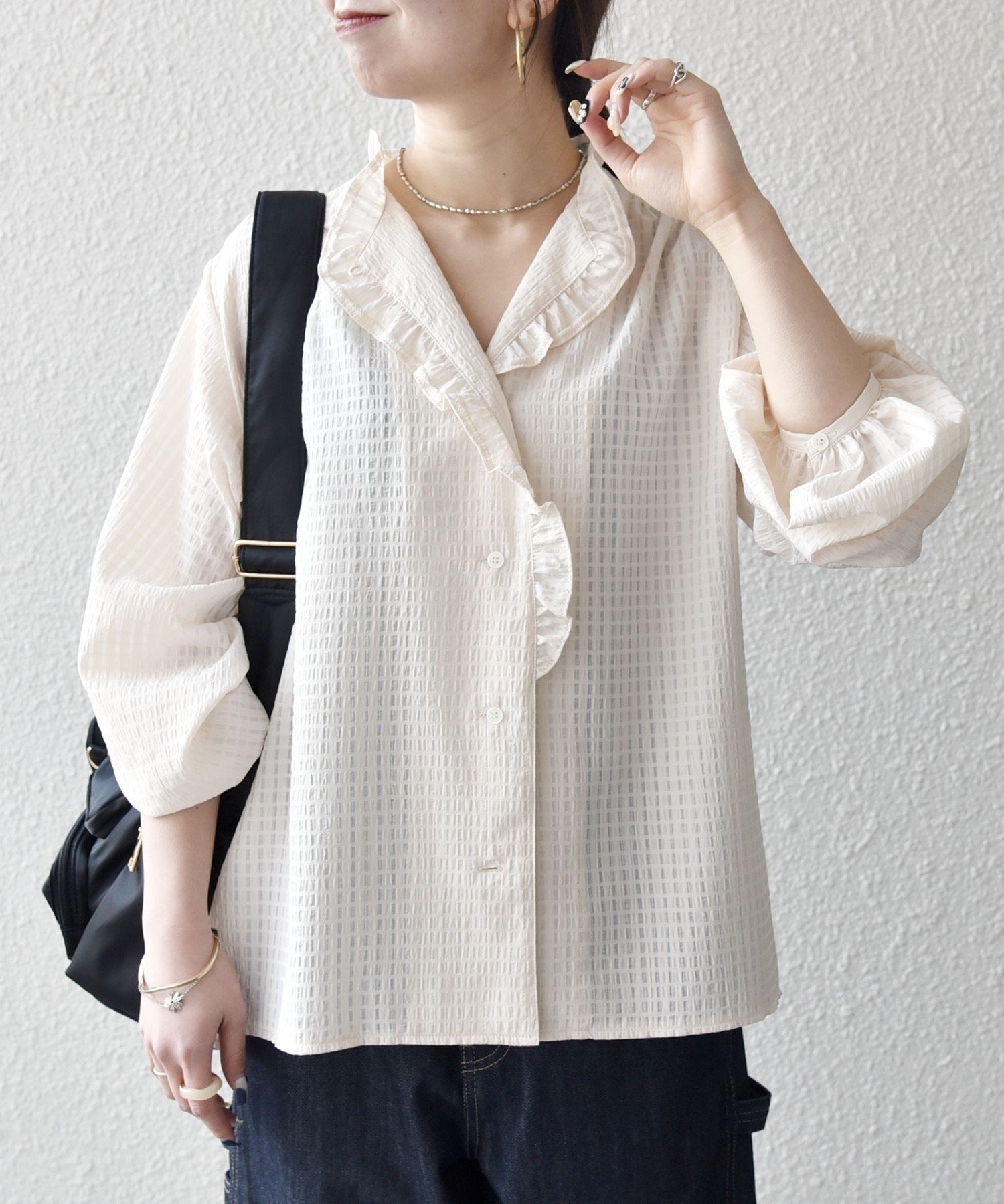 【シップス フォー ウィメン/SHIPS】のSHIPS any 洗濯機可能 フリルカラー スタンド オープン シャツ ブラウス インテリア・キッズ・メンズ・レディースファッション・服の通販 founy(ファニー) 　ファッション　Fashion　レディースファッション　Fashion for Women　トップス・カットソー　Cut & Sew Tops　シャツ・ブラウス・オフィスカジュアル　Elegant Blouses & Button-Ups　洗える　Machine Washable　カーディガン　Cardigan, Knitwear　ギャザー　Gathered, Ruffled　シアー　Sheer, See-Through　ショルダー　Shoulder, Shoulder Strap　ジャケット　Jacket, Outerwear　スタンド　Stand Collar, Upright Stand　デニム　Denim, Jeans Material　フェミニン　Feminine, Girly　フリル　Frill, Ruffle　ボトム　Bottoms, Lower Wear　ヨーク　Yoke, Yoke Design　おすすめ　Recommended / Our Picks　ビジネス 仕事 通勤　Business / Work / Commuting　2026年　2026　オフホワイト|ID: prp329100004866041 ipo3291000000036220048