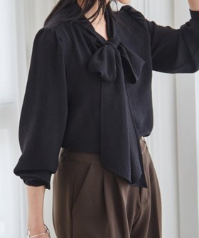 【ラナン/Ranan】のRanan/ボウタイリボンブラウス 人気、トレンドファッション・服の通販 founy(ファニー) ファッション Fashion レディースファッション Fashion for Women トップス・カットソー Cut & Sew Tops シャツ・ブラウス・オフィスカジュアル Elegant Blouses & Button-Ups インナー Innerwear ウォッシャブル Machine Washable オケージョン Occasion Wear 春 Spring 吸水 Absorbent, Quick-Dry ジャケット Jacket, Outerwear とろみ Fluid, Flowy Fabric デニム Denim, Jeans Material 長袖 Long Sleeve, Full Sleeve ポケット Pocket, Pocket Detail リボン Ribbon, Bow ロング Long, Long-Length ワイド Wide, Wide Fit おすすめ Recommended / Our Picks エレガント 上品 Elegant セレモニー Ceremony 入学式 Entrance Ceremony 卒業式 Graduation Ceremony ビジネス 仕事 通勤 Business / Work / Commuting |ID:prp329100004866066