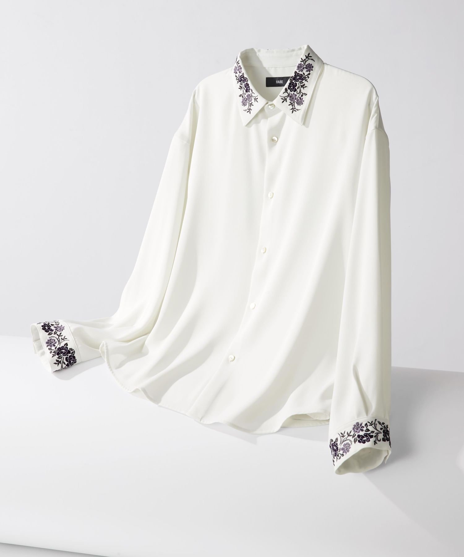 【ハレ/HARE】の【イージーケア機能】TOROMIシシュウシャツ インテリア・キッズ・メンズ・レディースファッション・服の通販 founy(ファニー) 　ファッション　Fashion　レディースファッション　Fashion for Women　トップス・カットソー　Cut & Sew Tops　シャツ・ブラウス・オフィスカジュアル　Elegant Blouses & Button-Ups　インナー　Innerwear　バランス　Balance, Style Balance　フラワー　Flower, Floral　モチーフ　Motif, Design Theme　無地　Plain, Solid Color　リラックス　Relax, Relaxed Fit　ルーズ　Loose, Oversized　エレガント 上品　Elegant　ホワイト05|ID: prp329100004866069 ipo3291000000036220235