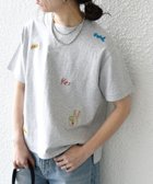 【シップス フォー ウィメン/SHIPS】の【SHIPS any別注】Collegiate Pacific 洗濯機可能 V ガゼット プリント 刺繍 Tシャツ 25SS 人気、トレンドファッション・服の通販 founy(ファニー) ファッション Fashion レディースファッション Fashion for Women トップス・カットソー Cut & Sew Tops シャツ・ブラウス・オフィスカジュアル Elegant Blouses & Button-Ups ロングTシャツ・Tシャツ Longline T-Shirts & Tees カラフル Colorful Design スポーティ Sporty, Casual Athletic フェルト Felt, Felt Fabric プリント Print, Printed Pattern 別注 Limited Edition, Custom Order 犬 Dog 2025年 2025 2025春夏・S/S Spring/Summer 2025 SS25 thumbnail ライトグレー系|ID: prp329100004866648 ipo3291000000036248054
