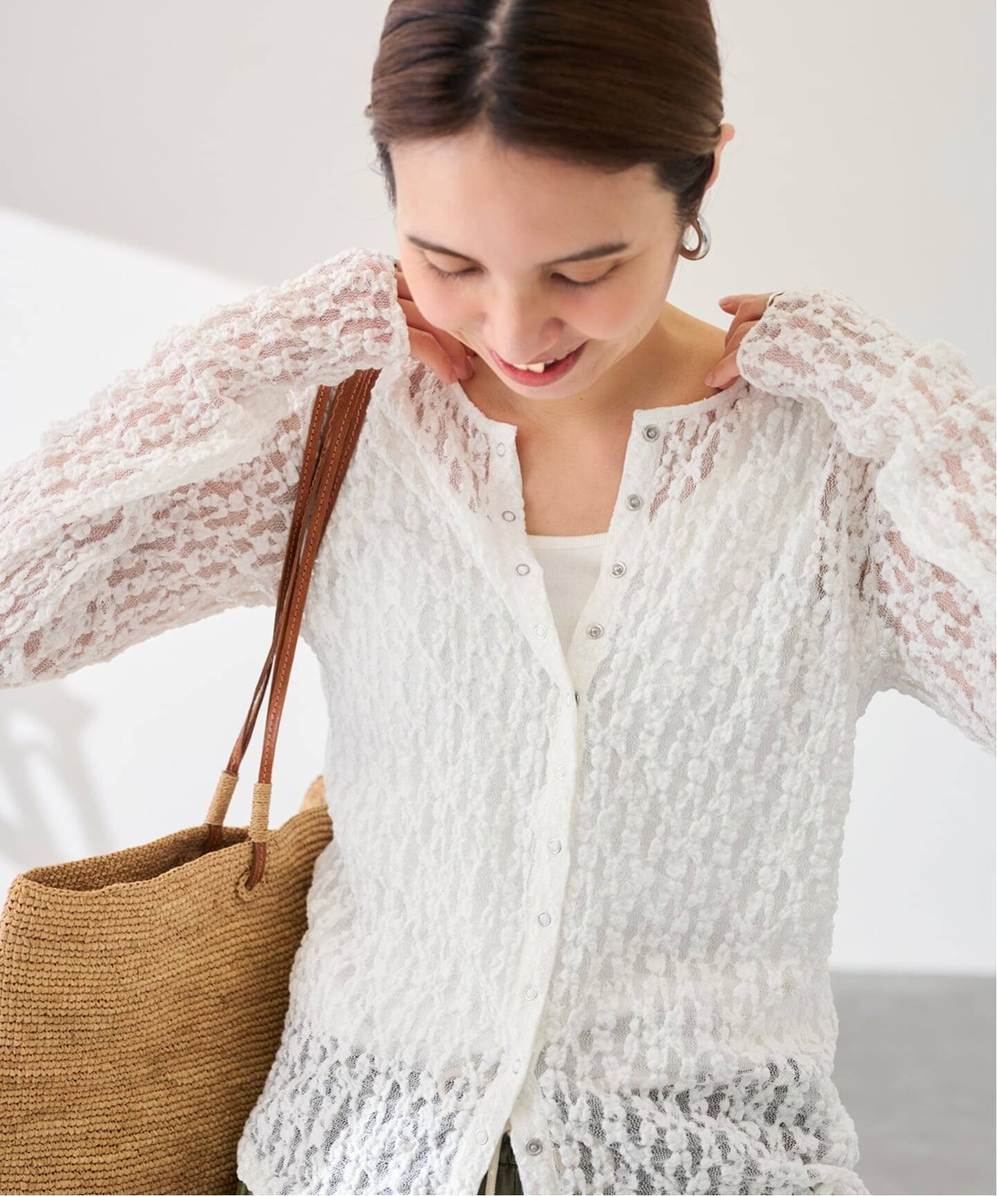 【フレームワーク/FRAMeWORK】のストレッチレース2WAY-カーディガン 人気、トレンドファッション・服の通販 founy(ファニー) 　ファッション　Fashion　レディースファッション　Fashion for Women　トップス・カットソー　Cut & Sew Tops　カーディガン・羽織り　Layered Style Cardigans　カーディガン　Cardigan, Knitwear　ストレッチ　Stretch, Stretchy Fabric　デニム　Denim, Jeans Material　レース　Lace, Lace Fabric　 other-1|ID: prp329100004866656 ipo3291000000036248126