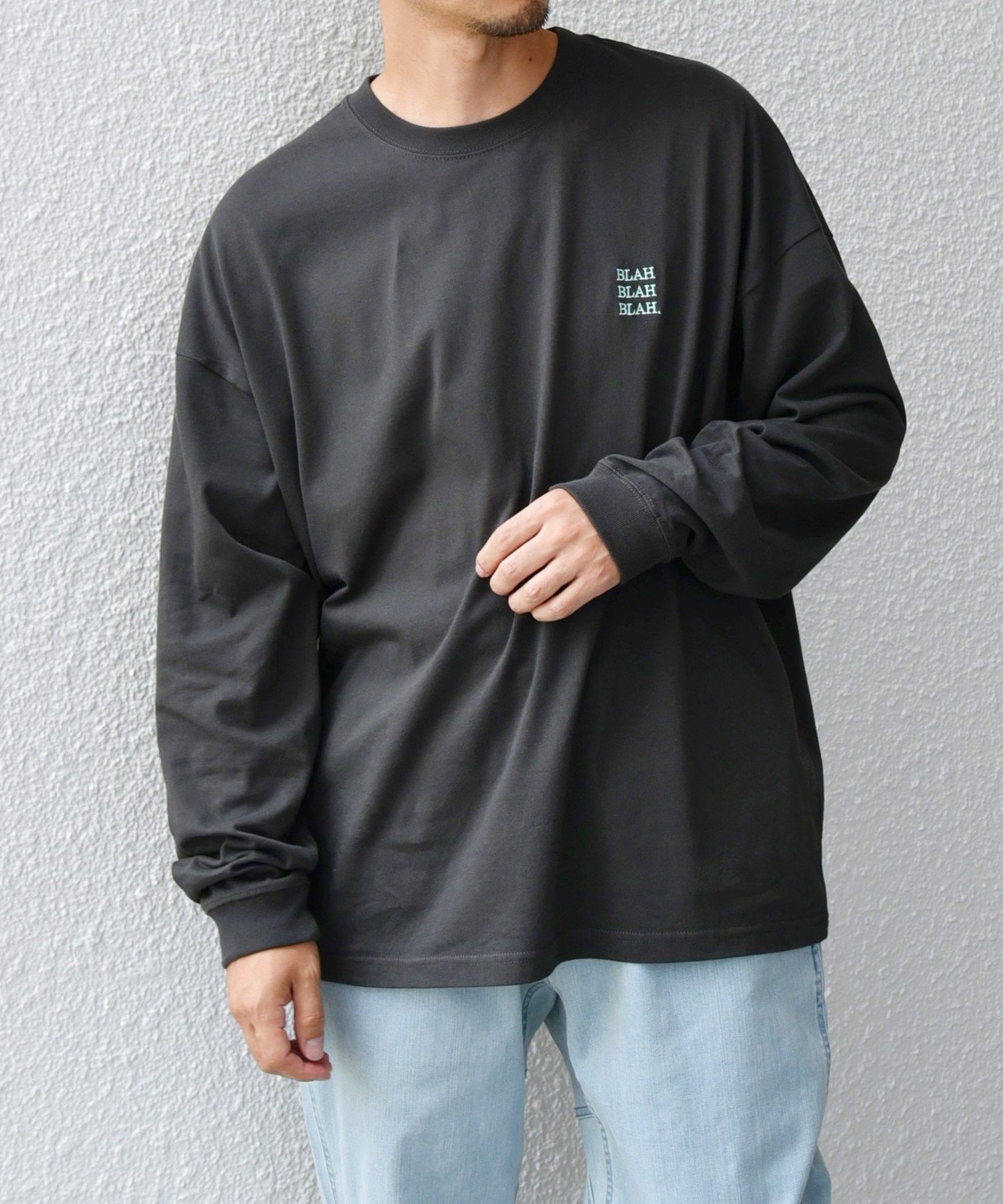 【シップス フォー ウィメン/SHIPS】の【WEB限定】SHIPS any BLAH BLAH BLAH.ワンポイント 刺繍 ルーズ Tシャツ (ロンT) インテリア・キッズ・メンズ・レディースファッション・服の通販 founy(ファニー) 　ファッション　Fashion　レディースファッション　Fashion for Women　トップス・カットソー　Cut & Sew Tops　シャツ・ブラウス・オフィスカジュアル　Elegant Blouses & Button-Ups　ロングTシャツ・Tシャツ　Longline T-Shirts & Tees　春　Spring　秋　Autumn　ドロップ　Drop Shoulder, Dropped Style　ルーズ　Loose, Oversized　ワンポイント　One Point, Statement Accent　おすすめ　Recommended / Our Picks　チャコールグレー|ID: prp329100004866657 ipo3291000000036248134