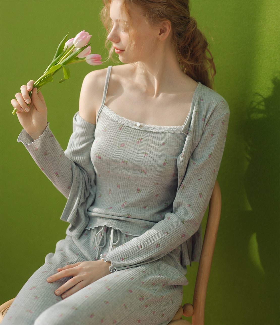 【ピーチジョン/PEACH JOHN】の【肌ざわりが柔らかく,快適なコットン混リブ】コットン混リブパジャマ3点セット インテリア・キッズ・メンズ・レディースファッション・服の通販 founy(ファニー) ファッション Fashion レディースファッション Fashion for Women イエロー Yellow くるぶし Ankle-Length カーディガン Cardigan, Knitwear キャミソール Camisole, Spaghetti Strap Top ストライプ Stripe, Striped Pattern ストレート Straight, Straight Cut チューリップ Tube, Tube Top トリミング Trimming, Decorative Edge 長袖 Long Sleeve, Full Sleeve フィット Fit, Slim Fit フェミニン Feminine, Girly フロント Front, Front Design プリント Print, Printed Pattern モチーフ Motif, Design Theme ラウンド Round, Round Neck レース Lace, Lace Fabric ロング Long, Long-Length ローズ Rose, Rose Motif おすすめ Recommended / Our Picks 夏 Summer ギフト プレゼント Gift / Present グレー|ID: prp329100004866676 ipo3291000000036248323