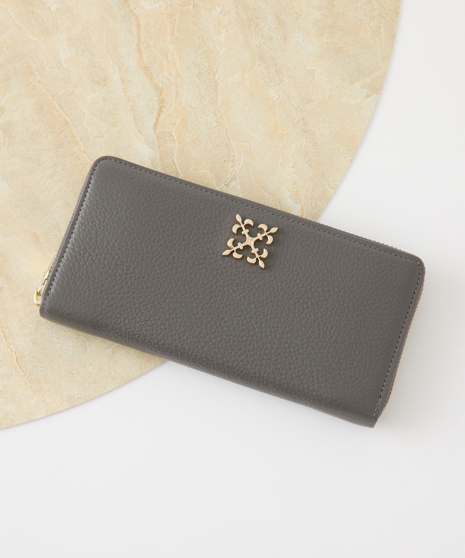 【ラシット/russet】のモノグラムプレートラウンドジップウォレット 人気、トレンドファッション・服の通販 founy(ファニー) ファッション Fashion レディースファッション Fashion for Women イエロー Yellow 財布 Wallet, Purse プレート Plate, Dish ポケット Pocket, Pocket Detail 日本製 Made In Japan エレガント 上品 Elegant other-1|ID: prp329100004866724 ipo3291000000036248553