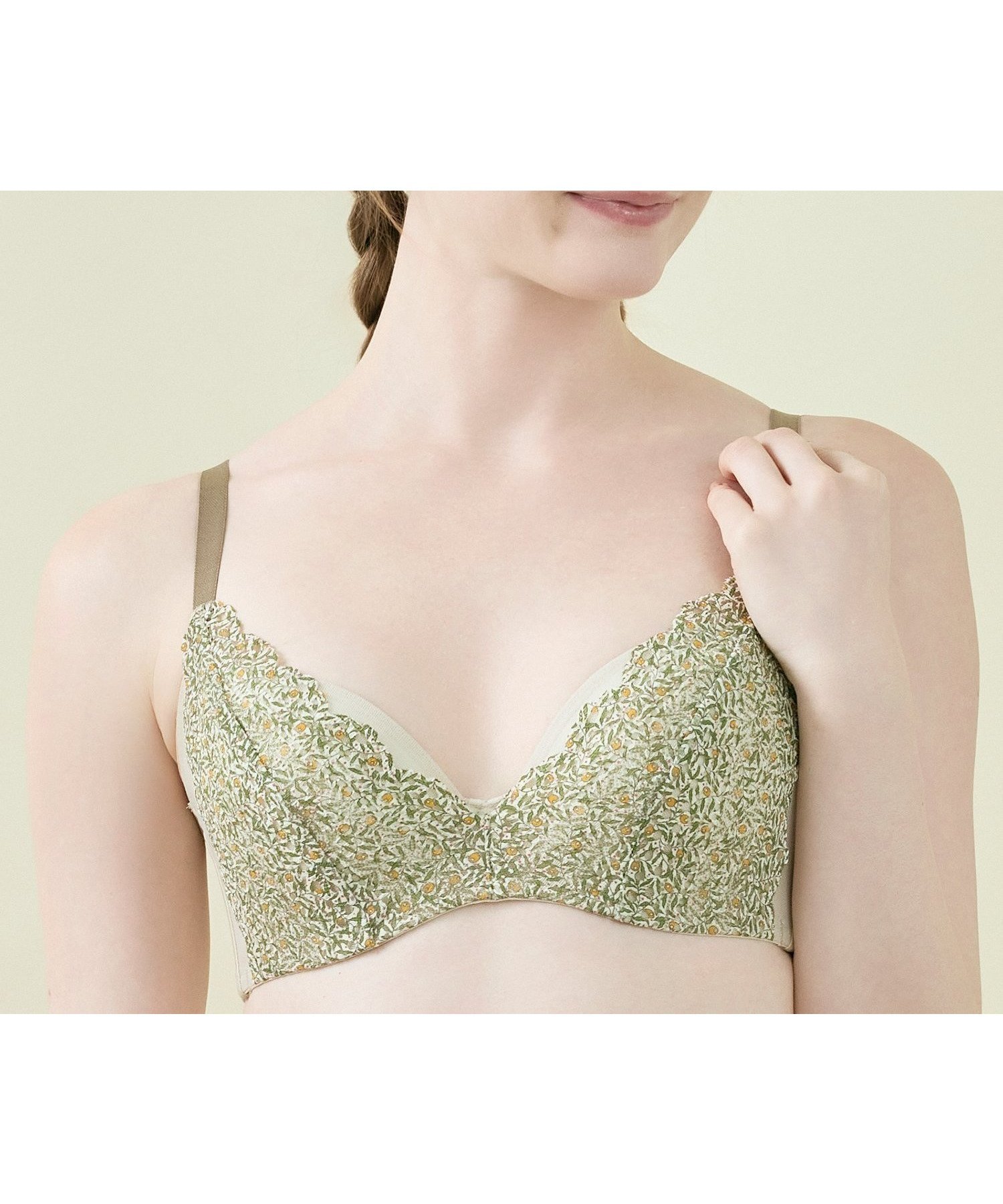 【ウンナナクール/une nana cool】のMADE WITH LIBERTY FABRIC さあ,わたし レース 脇高ブラジャー インテリア・キッズ・メンズ・レディースファッション・服の通販 founy(ファニー) 　ファッション　Fashion　レディースファッション　Fashion for Women　カッティング　Cutting Detail　ガーデン　Garden, Gardening　デコルテ　Décolleté, Neckline　パターン　Pattern, Design Print　ブラジャー　Bra, Lingerie　プリント　Print, Printed Pattern　ミドル　Middle Length, Mid Height　リネン　Linen, Linen Fabric　レース　Lace, Lace Fabric　ワイヤー　Wire, Wired Bra　サンドベージュ|ID: prp329100004866779 ipo3291000000036248903