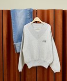 【フリークスストア/FREAK'S STORE】の別注 Vネックプルオーバー / スウェットライクニット 25AW 人気、トレンドファッション・服の通販 founy(ファニー) ファッション Fashion レディースファッション Fashion for Women トップス・カットソー Cut & Sew Tops ニット Knit Tops & Sweaters レディースパーカー・カジュアルフーディー Casual Hoodies & Sweatshirts カジュアルプルオーバー・ニットトップス Pullovers & Knit Tops / Casual Pullovers スウェット・クルーネックトップス Sweatshirts & Crewnecks / Relaxed Fit Sweat Tops Vネックトップス V-Neck Tops / V-Cut Neckline Shirts 2025年 2025 2025-2026秋冬・A/W Autumn/Winter 2025–26 AW25–26 冬 Winter / This Winter スウェット / スエット Sweatshirt, Sweatwear スペシャル Special, Limited Edition プリント Print, Printed Pattern ワンポイント One Point, Statement Accent 別注 Limited Edition, Custom Order A/W・秋冬 Autumn/Winter thumbnail グレー|ID: prp329100004867378 ipo3291000000036257298