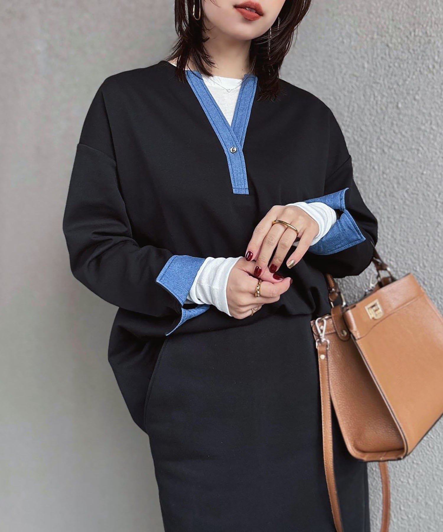 【スタイルドア/STYLEDOOR】のライトダンボールデニムドッキングプルオーバー インテリア・キッズ・メンズ・レディースファッション・服の通販 founy(ファニー) 　ファッション　Fashion　レディースファッション　Fashion for Women　トップス・カットソー　Cut & Sew Tops　カジュアルプルオーバー・ニットトップス　Pullovers & Knit Tops / Casual Pullovers　洗える　Machine Washable　カットソー　Cut and Sewn Top　タートル　Turtleneck, Turtle Collar　デニム　Denim, Jeans Material　トレンド　Trend, Trending Now　ドッキング　Docking, Mixed Material　ワイド　Wide, Wide Fit　エレガント 上品　Elegant　ブラック|ID: prp329100004867384 ipo3291000000036257507