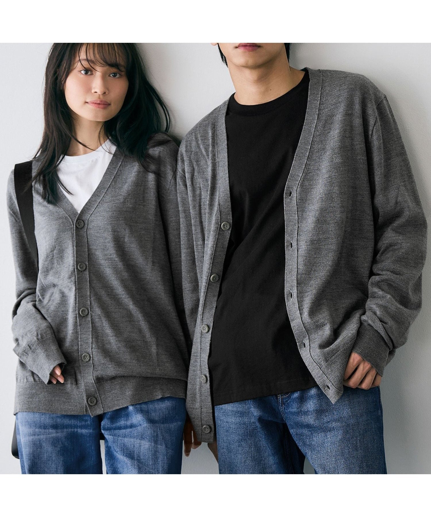 【カルバンクライン/Calvin Klein】の【公式ショップ】 カルバンクライン カーディガン Calvin Klein 40QM317 インテリア・キッズ・メンズ・レディースファッション・服の通販 founy(ファニー) 　ファッション　Fashion　レディースファッション　Fashion for Women　トップス・カットソー　Cut & Sew Tops　カーディガン・羽織り　Layered Style Cardigans　カーディガン　Cardigan, Knitwear　スタンダード　Standard, Basic　Medium Grey Htr|ID: prp329100004867398 ipo3291000000036257797