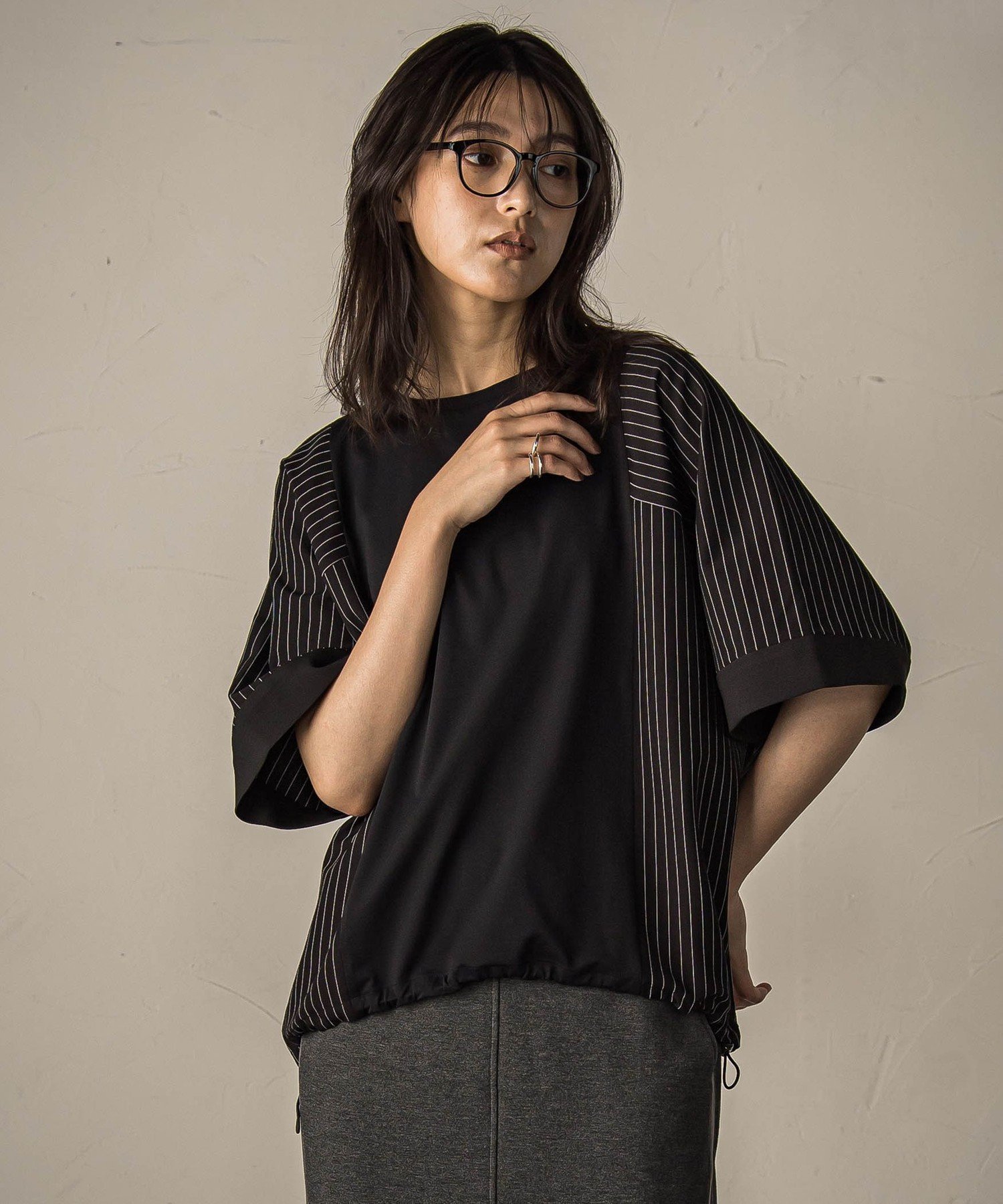 【メイソングレイ/MAYSON GREY】のストライプドッキングフロントドロストプルオーバー≪洗濯機で洗える≫ インテリア・キッズ・メンズ・レディースファッション・服の通販 founy(ファニー) 　ファッション　Fashion　レディースファッション　Fashion for Women　トップス・カットソー　Cut & Sew Tops　カジュアルプルオーバー・ニットトップス　Pullovers & Knit Tops / Casual Pullovers　洗える　Machine Washable　秋　Autumn　カットソー　Cut and Sewn Top　カフス　Cuff Design　キュロット　Culottes, Wide Shorts　ストライプ　Stripe, Striped Pattern　ドッキング　Docking, Mixed Material　バランス　Balance, Style Balance　ピーチ　Peach, Soft Touch　ボトム　Bottoms, Lower Wear　マニッシュ　Mannish, Boyish　ワイド　Wide, Wide Fit　A/W・秋冬　Autumn/Winter　2025年　2025　2025-2026秋冬・A/W　Autumn/Winter 2025–26 AW25–26　ブラック|ID: prp329100004867404 ipo3291000000036257915