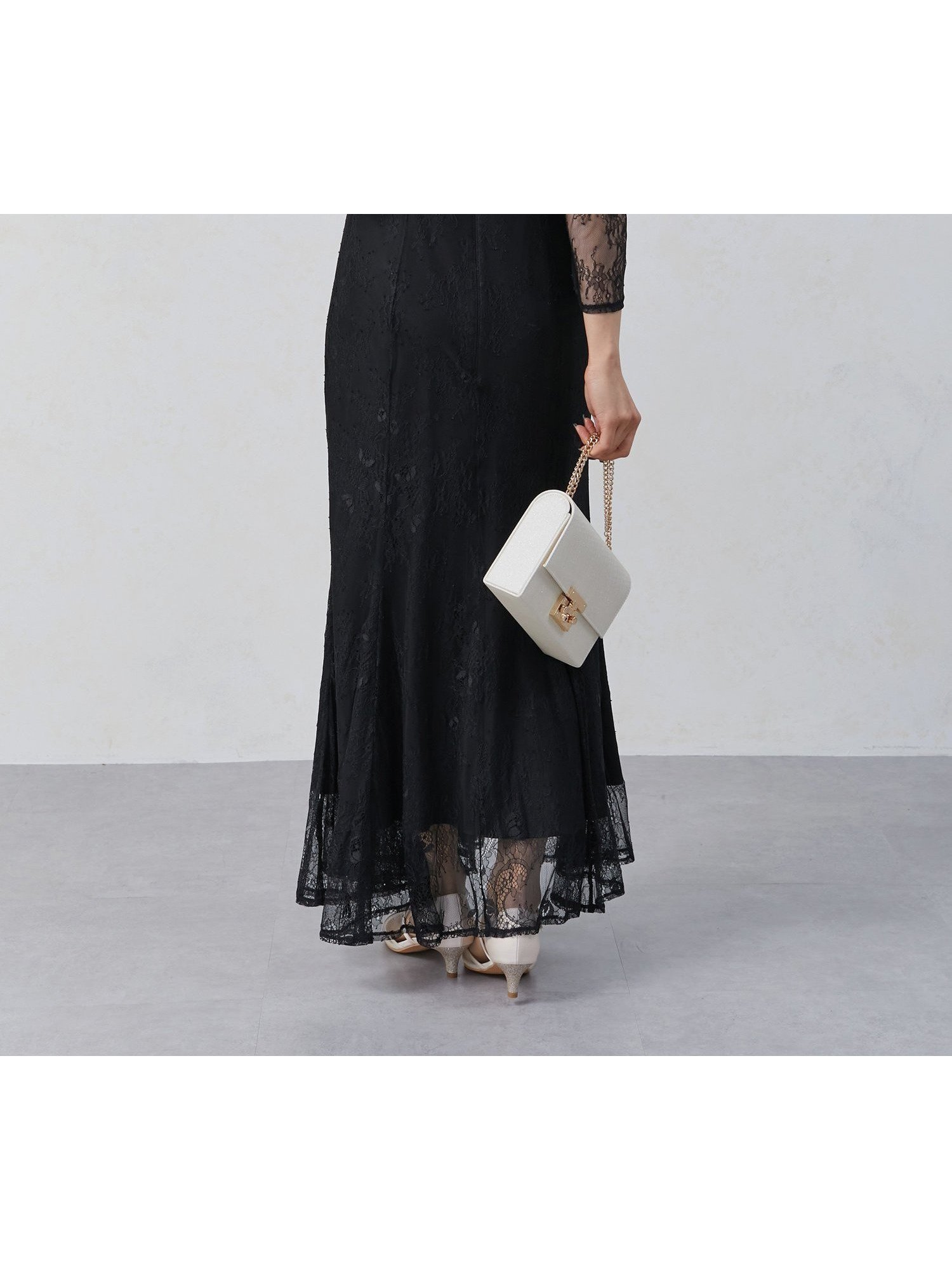 【ゼヴォン/Thevon】の【オケージョン】ボレロレイヤーレースキャミワンピース インテリア・キッズ・メンズ・レディースファッション・服の通販 founy(ファニー) 　ファッション　Fashion　レディースファッション　Fashion for Women　アウター　Coat / Outerwear Collection　ボレロ・ショート丈ジャケット / ドレス羽織りに　Boleros & Short Jackets　ワンピース　Dresses　キャミソールワンピース　Camisole Dresses　エレガント 上品　Elegant　オケージョン　Occasion Wear　キャミソール　Camisole, Spaghetti Strap Top　キャミワンピース　Cami Dress, Slip Dress　シンプル　Simple, Minimal　ドレス　Dress, One-Piece　フェミニン　Feminine, Girly　フォーマル　Formal, Dressy　ボレロ　Bolero, Short Cardigan　マーメイド　Mermaid, Fishtail Silhouette　レース　Lace, Lace Fabric　再入荷　Restock / Back in Stock　おすすめ　Recommended / Our Picks　セレモニー　Ceremony　結婚式　Wedding　披露宴　Wedding Reception　ブラック|ID: prp329100004867422 ipo3291000000036258099