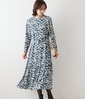 【ニューヨーカー/NEWYORKER】の【ウォッシャブル】ビオラフラワープリント ティアードギャザーロングワンピース 人気、トレンドファッション・服の通販 founy(ファニー) ファッション Fashion レディースファッション Fashion for Women ワンピース Dresses ウォッシャブル Machine Washable パープル Purple, Violet フレア Flare, Flared ポケット Pocket, Pocket Detail リラックス Relax, Relaxed Fit ロング Long, Long-Length A/W・秋冬 Autumn/Winter おすすめ Recommended / Our Picks エレガント 上品 Elegant 年末年始 Year-end and New Year Holidays |ID:prp329100004867426