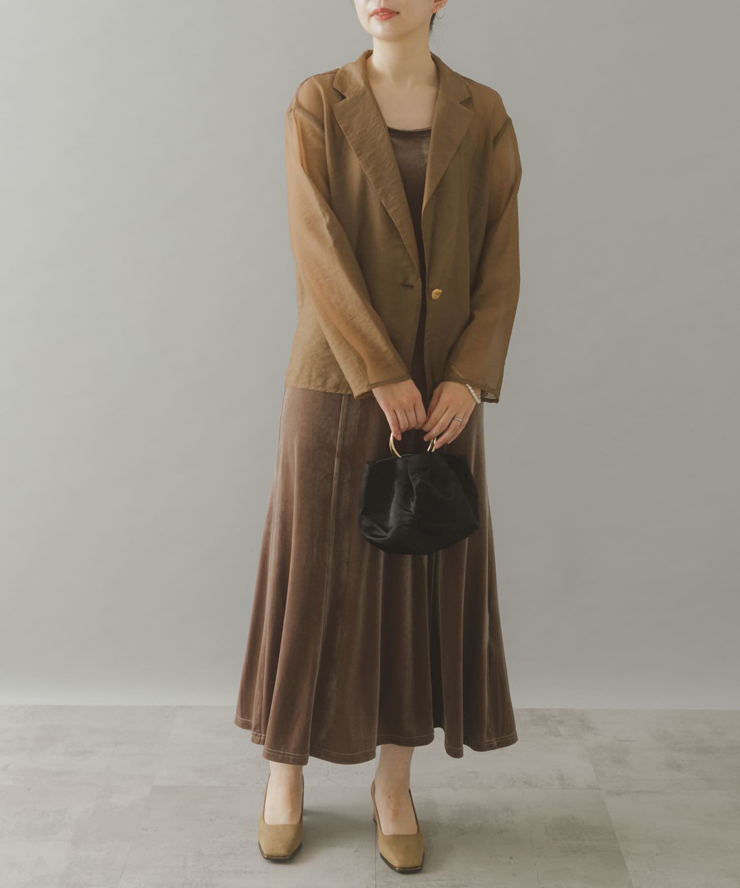 【アーバンリサーチ ロッソ/URBAN RESEARCH ROSSO】のkaene シアージャケットセットベロアドレス 人気、トレンドファッション・服の通販 founy(ファニー) 　ファッション　Fashion　レディースファッション　Fashion for Women　アウター　Coat / Outerwear Collection　レディースジャケット・軽アウター　Jackets　ワンピース　Dresses　フォーマル・パーティードレス・結婚式用ドレス　Elegant & Casual Dresses　アンダー　Underwear Essentials　インナー　Innerwear　秋　Autumn　コレクション　Collection, Seasonal Line　シンプル　Simple, Minimal　ジャケット　Jacket, Outerwear　デニム　Denim, Jeans Material　ドレス　Dress, One-Piece　フォーマル　Formal, Dressy　ベロア　Velour, Soft Velvet　A/W・秋冬　Autumn/Winter　冬　Winter / This Winter　結婚式　Wedding　二次会　After Party　2025年　2025　2025-2026秋冬・A/W　Autumn/Winter 2025–26 AW25–26　 other-1|ID: prp329100004867428 ipo3291000000036258131