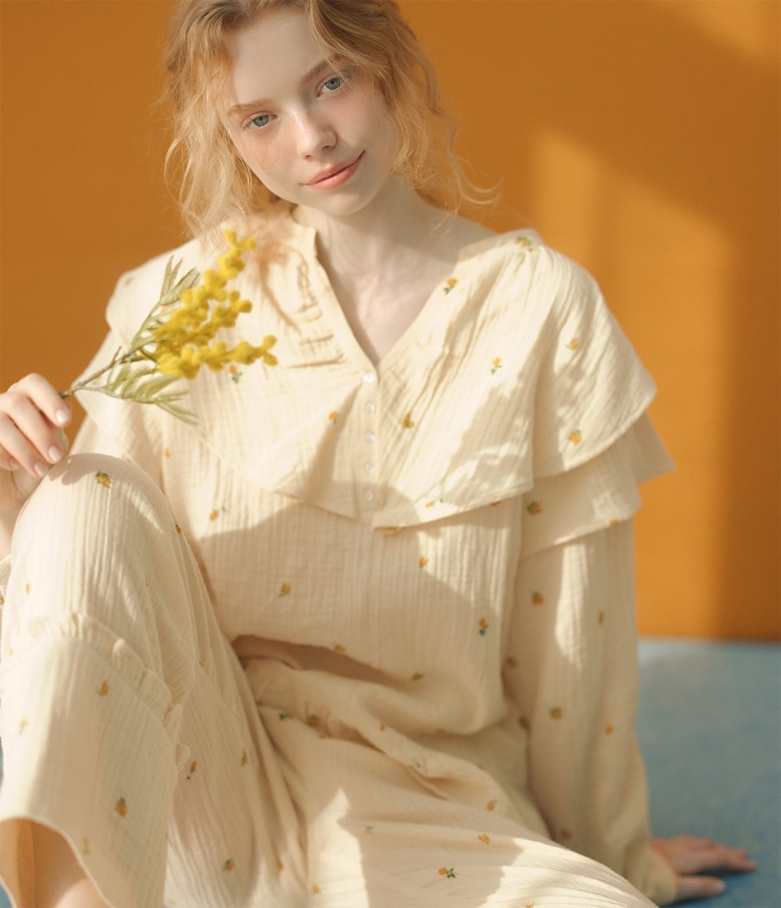 【ピーチジョン/PEACH JOHN】の【肌がくつろぐ!コットン100%・快適な着心地】コットンダブルガーゼ パジャマ インテリア・キッズ・メンズ・レディースファッション・服の通販 founy(ファニー) 　ファッション　Fashion　レディースファッション　Fashion for Women　イエロー　Yellow　くるぶし　Ankle-Length　スウィート　Sweet, Cute Style　ストレート　Straight, Straight Cut　スリーブ　Sleeve, Long Sleeve / Short Sleeve　チューリップ　Tube, Tube Top　長袖　Long Sleeve, Full Sleeve　パジャマ　Pajamas, Sleepwear　フェミニン　Feminine, Girly　フリル　Frill, Ruffle　プリント　Print, Printed Pattern　ロマンティック　Romantic, Feminine Style　ロング　Long, Long-Length　ワイド　Wide, Wide Fit　おすすめ　Recommended / Our Picks　ギフト プレゼント　Gift / Present　イエロー|ID: prp329100004867460 ipo3291000000036258285