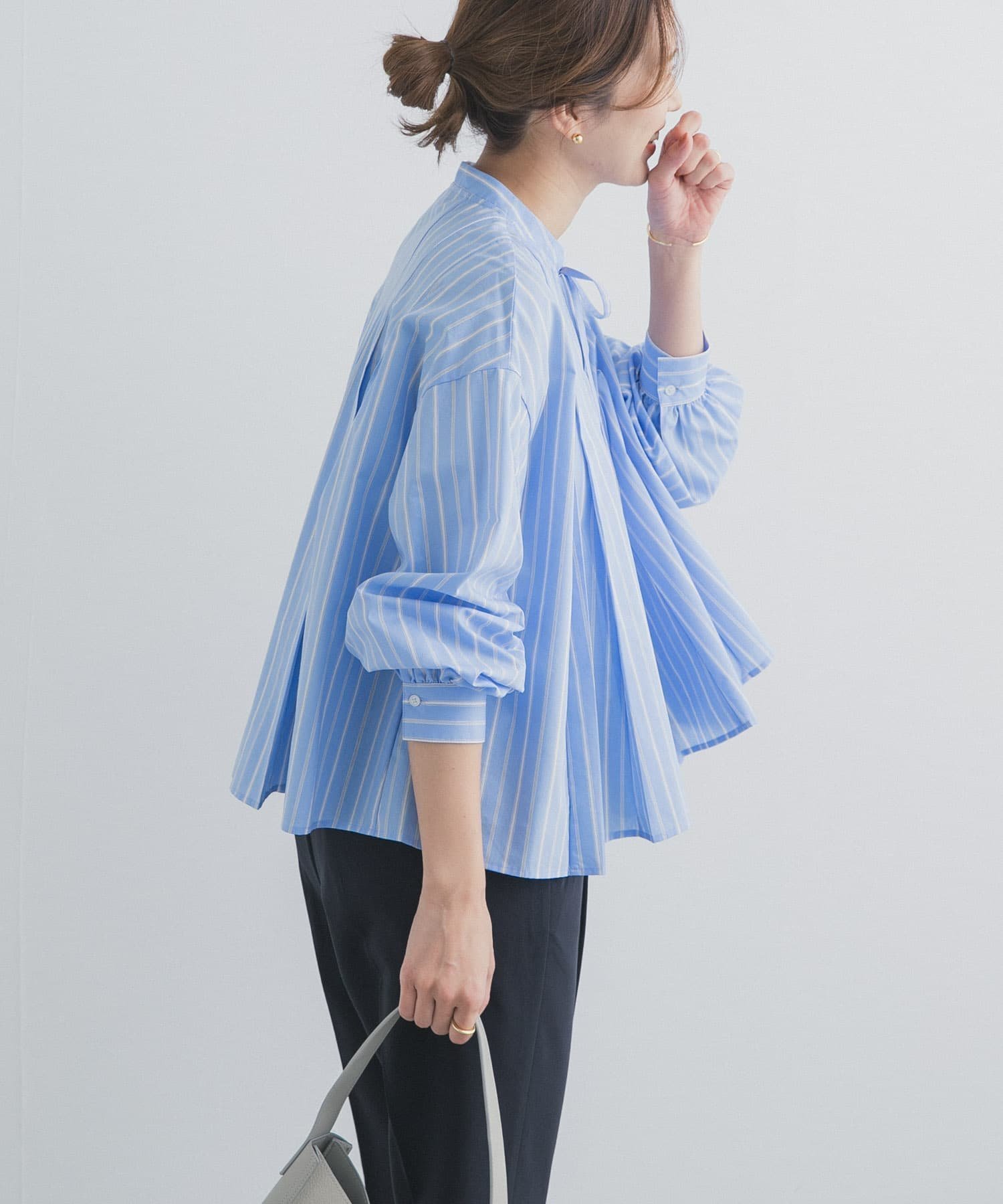 【アーバンリサーチ ドアーズ/URBAN RESEARCH DOORS】のストライプリボンフレアブラウス インテリア・キッズ・メンズ・レディースファッション・服の通販 founy(ファニー) 　ファッション　Fashion　レディースファッション　Fashion for Women　トップス・カットソー　Cut & Sew Tops　シャツ・ブラウス・オフィスカジュアル　Elegant Blouses & Button-Ups　2026年　2026　ショート　Short, Short Length　シンプル　Simple, Minimal　ストライプ　Stripe, Striped Pattern　フェミニン　Feminine, Girly　フロント　Front, Front Design　リボン　Ribbon, Bow　夏　Summer　S/S・春夏　SS, Spring/Summer, Warm Season　ブルー系その他|ID: prp329100004867996 ipo3291000000036268413