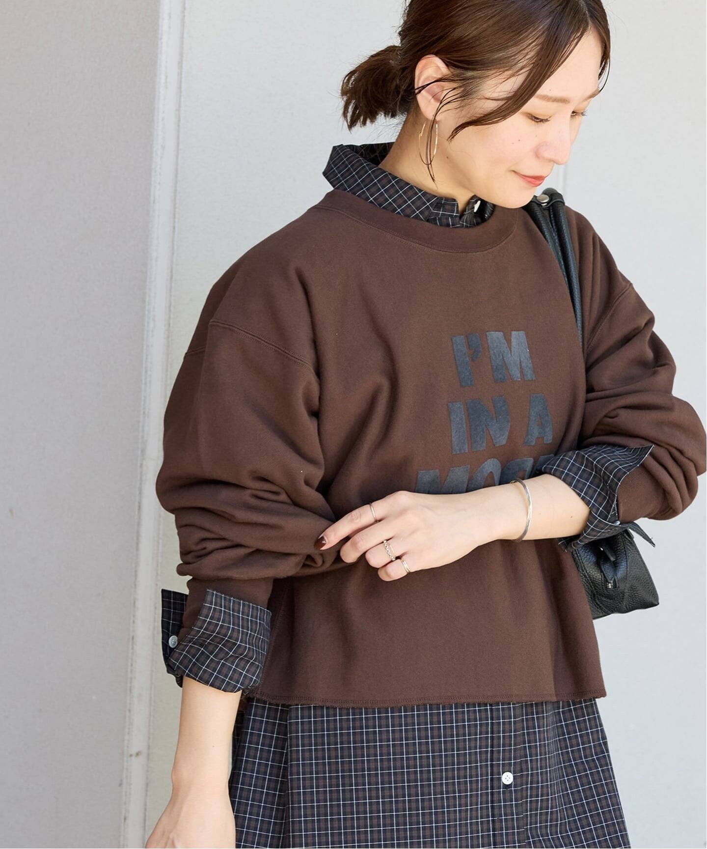 【ジャーナルスタンダード/JOURNAL STANDARD】の《追加》CROPPED LOGO SWEAT インテリア・キッズ・メンズ・レディースファッション・服の通販 founy(ファニー) 　ファッション　Fashion　レディースファッション　Fashion for Women　トップス・カットソー　Cut & Sew Tops　レディースパーカー・カジュアルフーディー　Casual Hoodies & Sweatshirts　スウェット・クルーネックトップス　Sweatshirts & Crewnecks / Relaxed Fit Sweat Tops　カットオフ　Cut-Off Design　クロップド　Cropped, Short Length　ヴィンテージ　Vintage Style　別注　Limited Edition, Custom Order　秋　Autumn　ブラウン|ID: prp329100004868016 ipo3291000000036268824