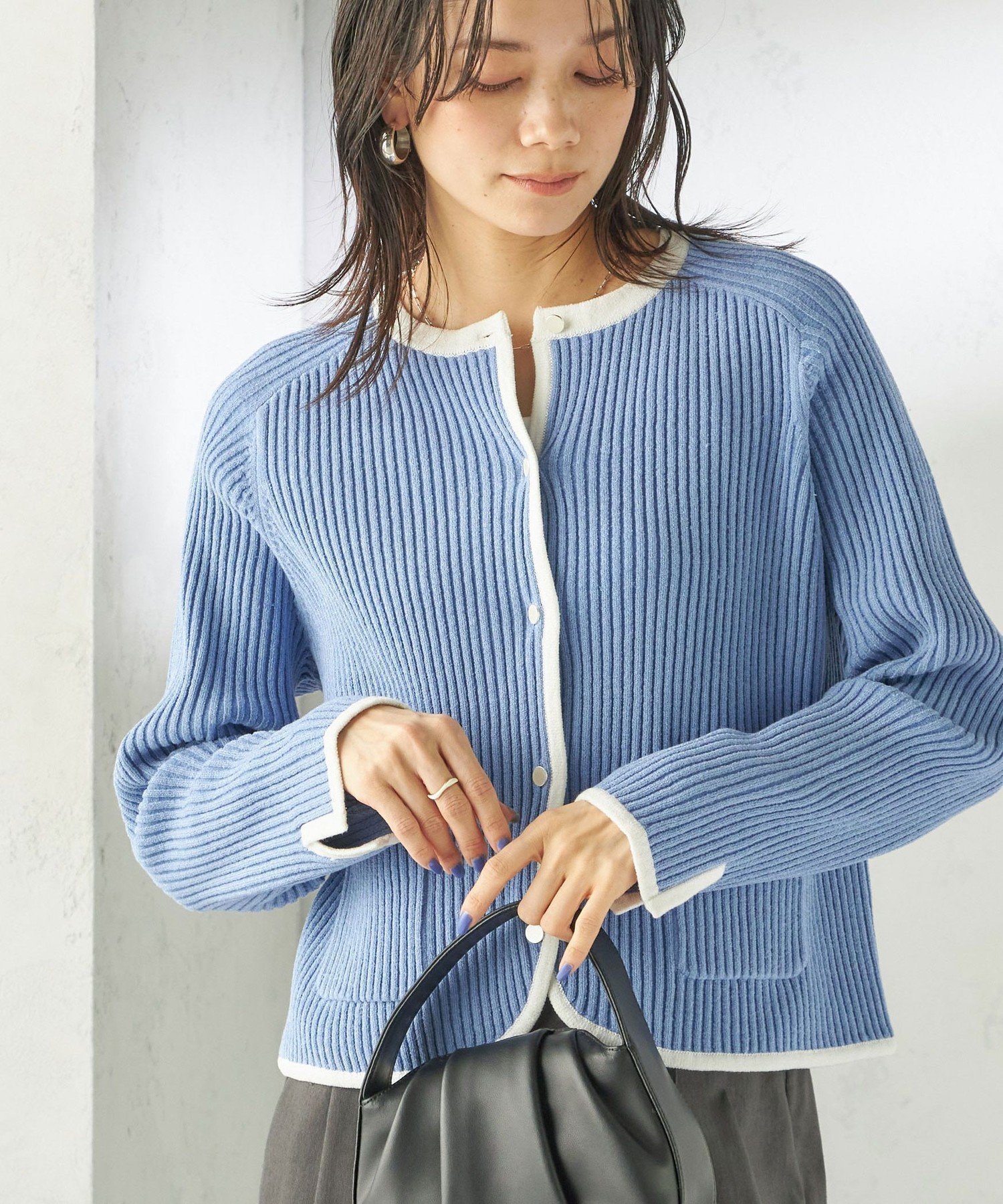 【シップス フォー ウィメン/SHIPS】の手洗い可能 綿混 ウェーブ モール リブ 配色 カーディガン インテリア・キッズ・メンズ・レディースファッション・服の通販 founy(ファニー) 　ファッション　Fashion　レディースファッション　Fashion for Women　トップス・カットソー　Cut & Sew Tops　カーディガン・羽織り　Layered Style Cardigans　インナー　Innerwear　ウェーブ　Wavy Pattern　カーディガン　Cardigan, Knitwear　ショート　Short, Short Length　シンプル　Simple, Minimal　ジャケット　Jacket, Outerwear　スリット　Slit, Slit Detail　ダウン　Down, Puffer　デニム　Denim, Jeans Material　ボックス　Boxy, Box Shape　ボトム　Bottoms, Lower Wear　ポケット　Pocket, Pocket Detail　ワイド　Wide, Wide Fit　ワンポイント　One Point, Statement Accent　おすすめ　Recommended / Our Picks　2026年　2026　ライトブルー|ID: prp329100004868034 ipo3291000000036269101