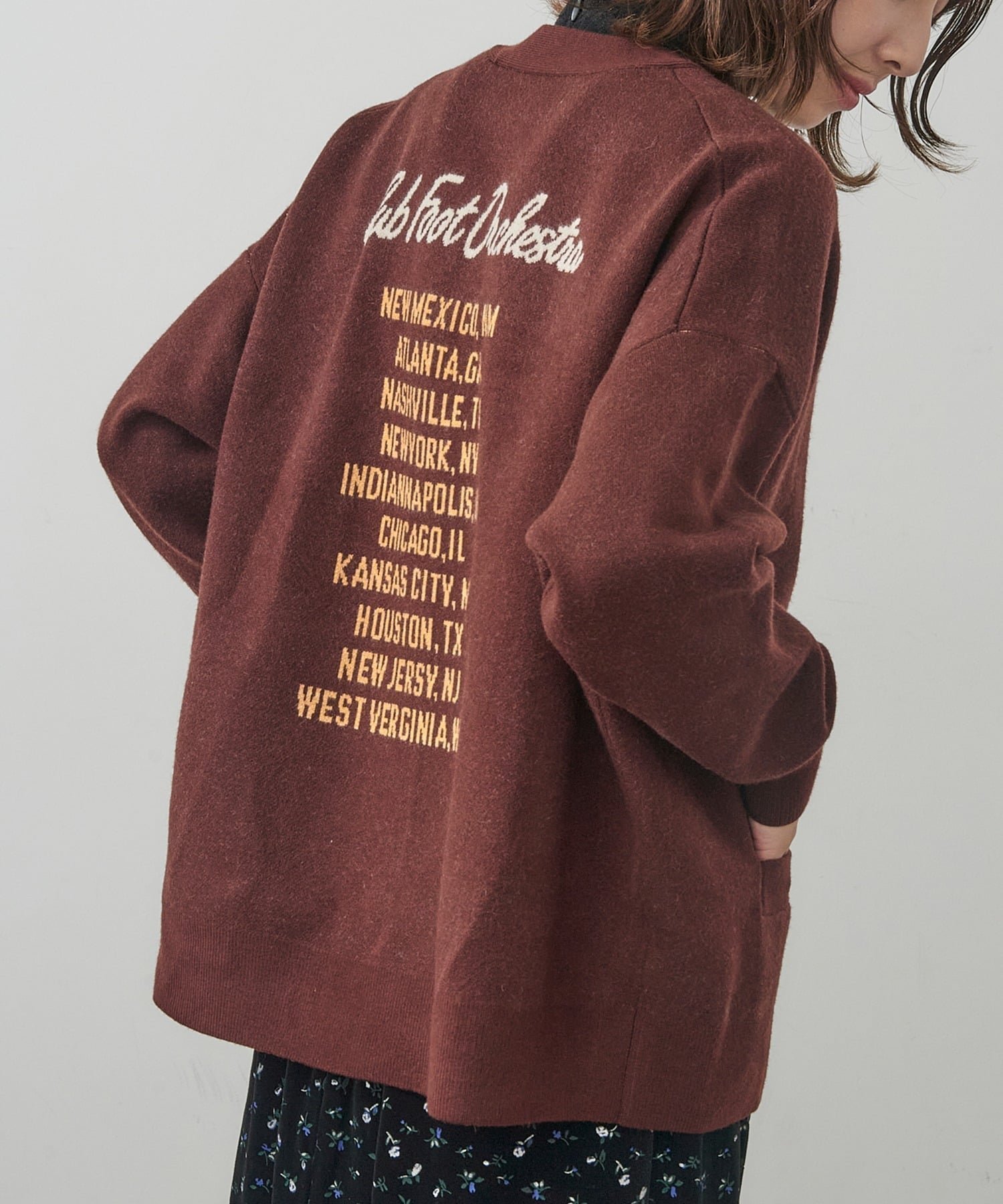 【カセットチャート/Cassette Chart】のSt.Johns 3rd club/Club Foot Orchestra Vネックカーディガン SJ25-058 人気、トレンドファッション・服の通販 founy(ファニー) 　ファッション　Fashion　レディースファッション　Fashion for Women　トップス・カットソー　Cut & Sew Tops　カーディガン・羽織り　Layered Style Cardigans　Vネックトップス　V-Neck Tops / V-Cut Neckline Shirts　アメリカン　American Style　厚底　Platform Shoes　カーディガン　Cardigan, Knitwear　サンダル　Sandals, Summer Shoes　ジャケット　Jacket, Outerwear　スニーカー　Sneakers, Trainers　スポーツ　Sports, Activewear　セットアップ　Set-Up, Coordinated Outfit　デニム　Denim, Jeans Material　トレンド　Trend, Trending Now　定番　Standard, Basic Item　ボトム　Bottoms, Lower Wear　羽織　Haori, Light Jacket　A/W・秋冬　Autumn/Winter　再入荷　Restock / Back in Stock　おすすめ　Recommended / Our Picks　スマホショルダーバッグ　Smartphone Shoulder Bag　 other-1|ID: prp329100004868062 ipo3291000000036269808