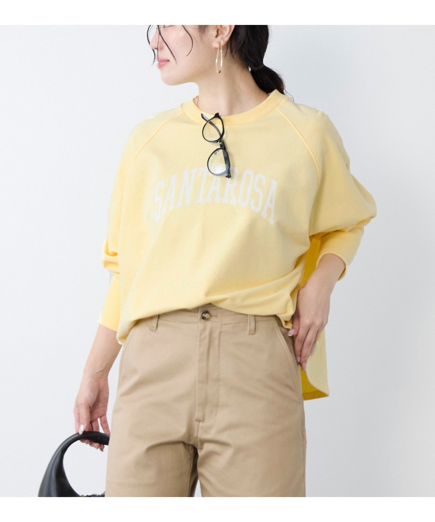 【マイカ ディール/MICA & DEAL】のSANTAROSA ラグランスリーブロゴスウェット インテリア・キッズ・メンズ・レディースファッション・服の通販 founy(ファニー) 　ファッション　Fashion　レディースファッション　Fashion for Women　トップス・カットソー　Cut & Sew Tops　レディースパーカー・カジュアルフーディー　Casual Hoodies & Sweatshirts　スウェット・クルーネックトップス　Sweatshirts & Crewnecks / Relaxed Fit Sweat Tops　インナー　Innerwear　春　Spring　カリフォルニア　California, Cali Style　カーゴパンツ　Cargo Pants, Utility Pants　スウェット / スエット　Sweatshirt, Sweatwear　スニーカー　Sneakers, Trainers　トレンド　Trend, Trending Now　長袖　Long Sleeve, Full Sleeve　ハイネック　High Neck, Mock Neck　プリント　Print, Printed Pattern　プリーツ　Pleats, Pleated　ロング　Long, Long-Length　2026年　2026　YELLOW|ID: prp329100004868091 ipo3291000000036270302