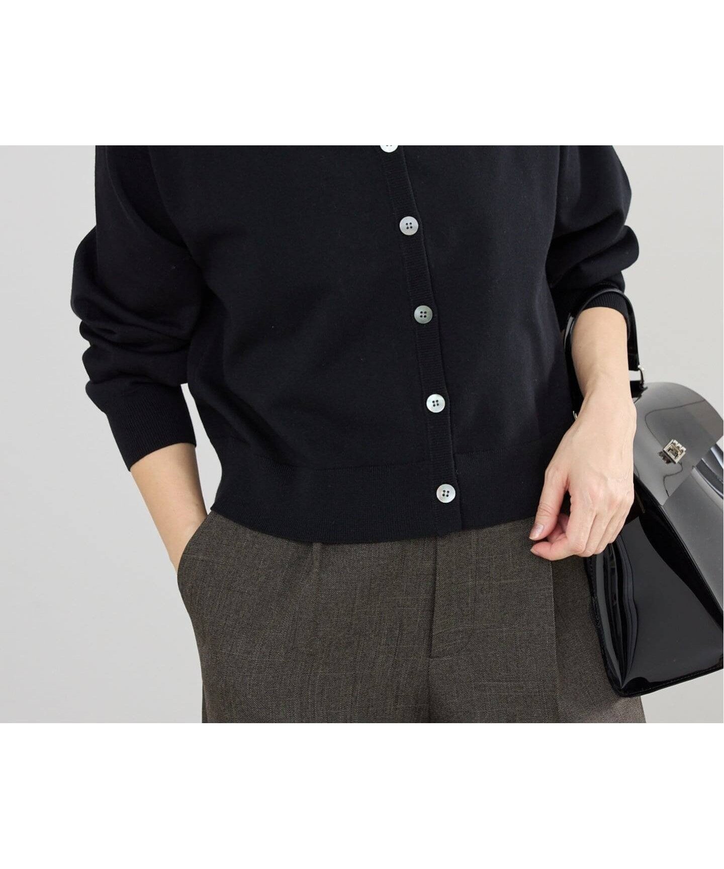 【イエナ/IENA】のウォッシャブル 2WAYフリルニットカーディガン インテリア・キッズ・メンズ・レディースファッション・服の通販 founy(ファニー) 　ファッション　Fashion　レディースファッション　Fashion for Women　トップス・カットソー　Cut & Sew Tops　ニット　Knit Tops & Sweaters　カーディガン・羽織り　Layered Style Cardigans　2026年　2026　ウォッシャブル　Machine Washable　カーディガン　Cardigan, Knitwear　シンプル　Simple, Minimal　スマート　Smart, Elegant　デニム　Denim, Jeans Material　バランス　Balance, Style Balance　フェミニン　Feminine, Girly　フリル　Frill, Ruffle　ボトム　Bottoms, Lower Wear　エレガント 上品　Elegant　ブラック|ID: prp329100004868112 ipo3291000000036270599