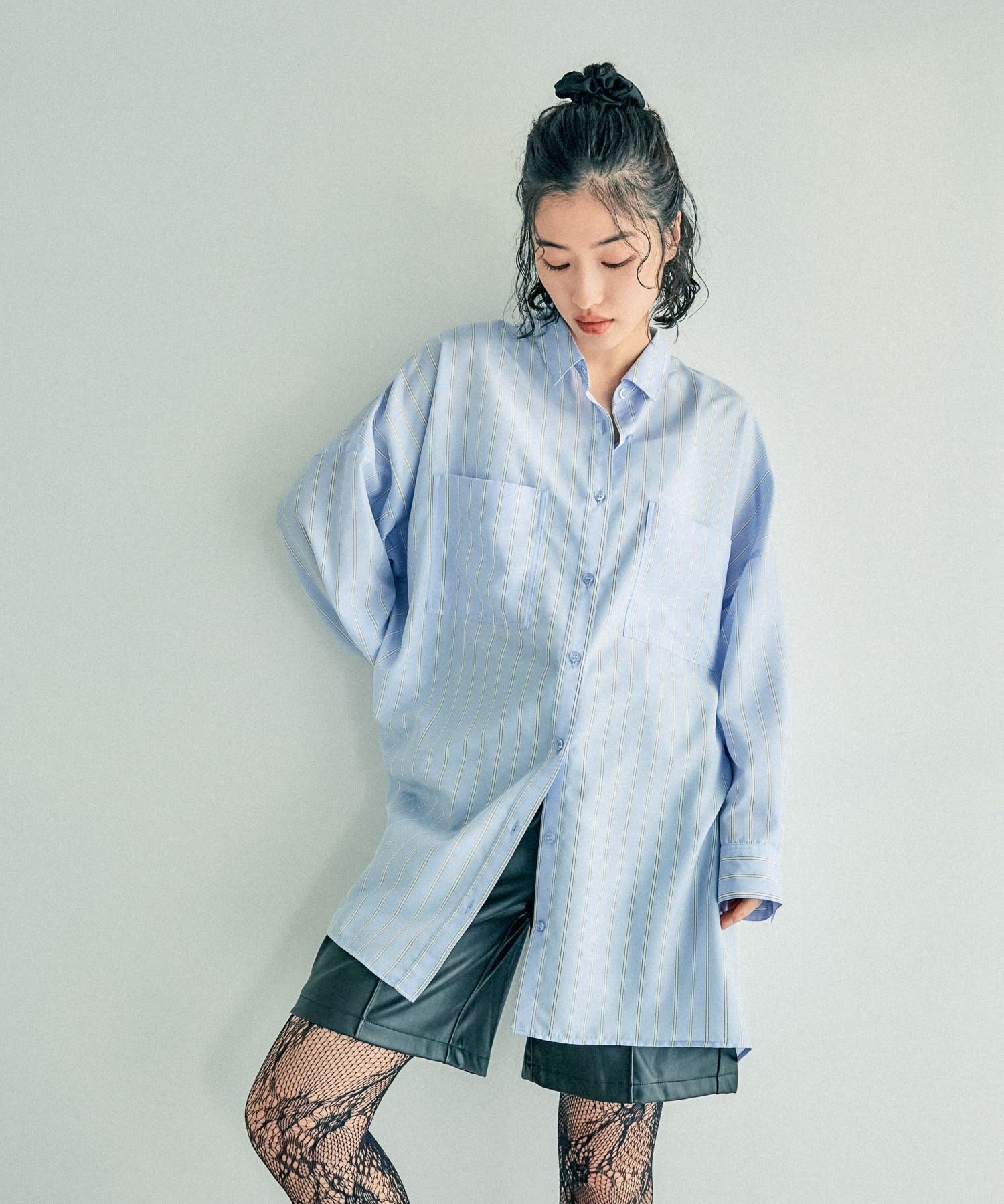 【レプシィム ローリーズファーム/LEPSIM LOWRYS FARM】のサラキレポンチョ長袖シャツチュニック インテリア・キッズ・メンズ・レディースファッション・服の通販 founy(ファニー) 　ファッション　Fashion　レディースファッション　Fashion for Women　アウター　Coat / Outerwear Collection　ポンチョ・ケープコート　Ponchos & Capes　トップス・カットソー　Cut & Sew Tops　シャツ・ブラウス・オフィスカジュアル　Elegant Blouses & Button-Ups　ギャザー　Gathered, Ruffled　シンプル　Simple, Minimal　チュニック　Tunic, Long Top　定番　Standard, Basic Item　長袖　Long Sleeve, Full Sleeve　ブルー×ストライプ80|ID: prp329100004868403 ipo3291000000036274748