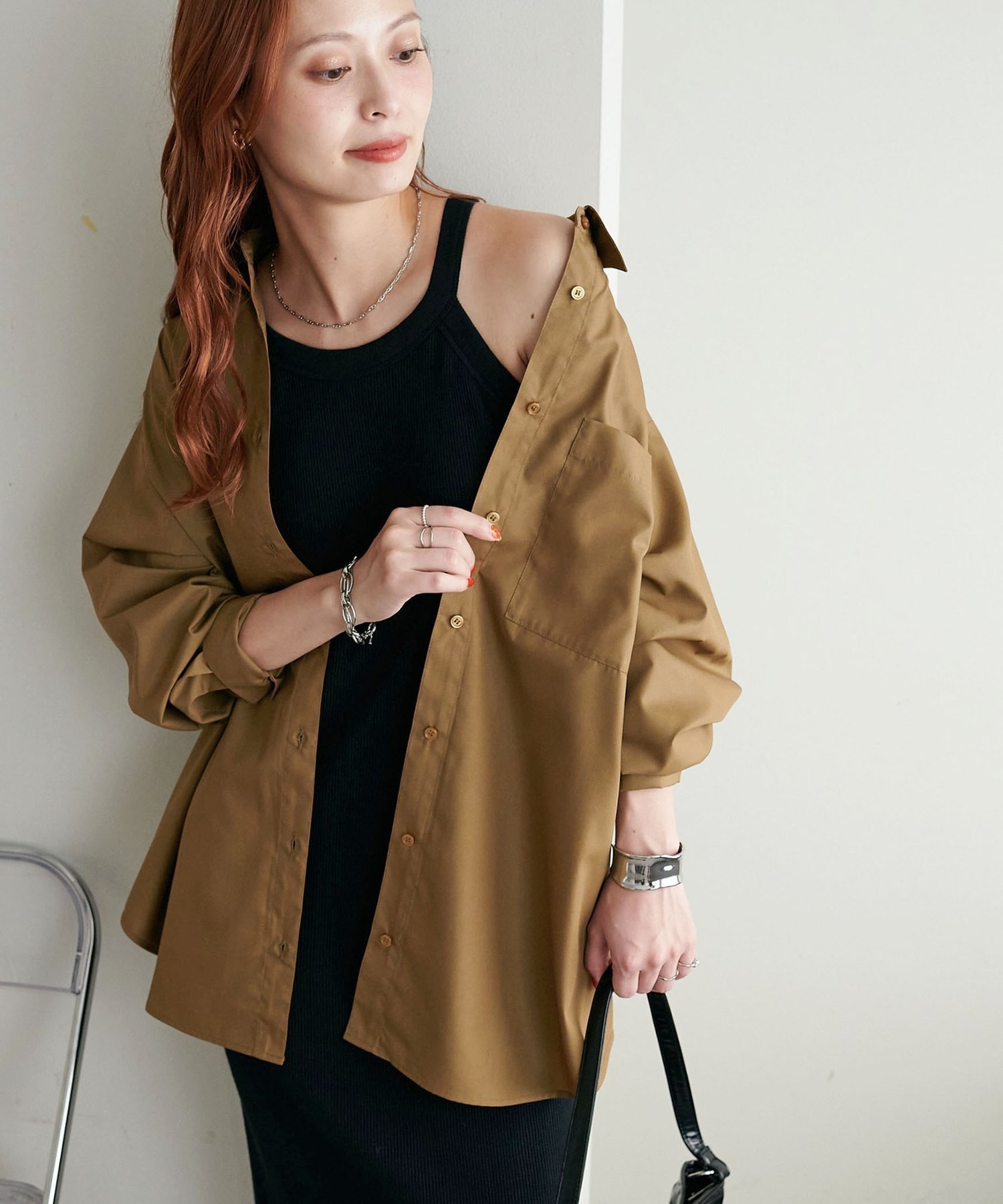 【ディスコート/Discoat】の《新色追加!》【WEB限定】レギュラーカラービックシャツ インテリア・キッズ・メンズ・レディースファッション・服の通販 founy(ファニー) 　ファッション　Fashion　レディースファッション　Fashion for Women　トップス・カットソー　Cut & Sew Tops　シャツ・ブラウス・オフィスカジュアル　Elegant Blouses & Button-Ups　キャミ　Camisole, Cami Top　キャミソール　Camisole, Spaghetti Strap Top　吸水　Absorbent, Quick-Dry　ショルダー　Shoulder, Shoulder Strap　ショート　Short, Short Length　スラックス　Slacks, Dress Pants　スリット　Slit, Slit Detail　とろみ　Fluid, Flowy Fabric　タンク　Tank Top, Sleeveless Top　デニム　Denim, Jeans Material　ドロップ　Drop Shoulder, Dropped Style　定番　Standard, Basic Item　ビッグ　Big, Oversized　フロント　Front, Front Design　ポケット　Pocket, Pocket Detail　リラックス　Relax, Relaxed Fit　レギュラー　Regular, Standard Fit　おすすめ　Recommended / Our Picks　モカ|ID: prp329100004868409 ipo3291000000036274909