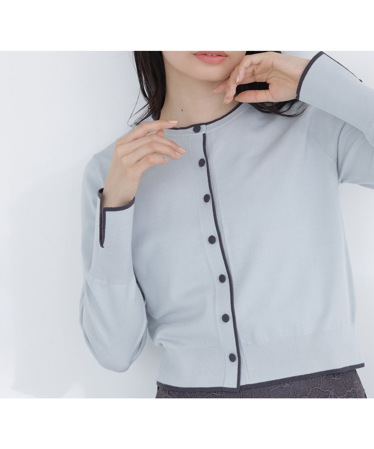 【ナチュラル ビューティー ベーシック/NATURAL BEAUTY BASIC】のクルミボタンバイカラーアンサンブル インテリア・キッズ・メンズ・レディースファッション・服の通販 founy(ファニー) 　ファッション　Fashion　レディースファッション　Fashion for Women　トップス・カットソー　Cut & Sew Tops　アンサンブルニット　Knit Ensembles & Twin Sets　アンサンブル　Ensemble Set　インナー　Innerwear　カーディガン　Cardigan, Knitwear　コンパクト　Compact, Small Size　スリット　Slit, Slit Detail　ポケット　Pocket, Pocket Detail　グリーン系2|ID: prp329100004868411 ipo3291000000036275051