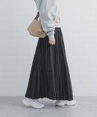 【アーバンリサーチ ドアーズ/URBAN RESEARCH DOORS】のタフタランダムプリーツスカート 人気、トレンドファッション・服の通販 founy(ファニー) ファッション Fashion レディースファッション Fashion for Women スカート Skirts プリーツスカート / 上品フェミニンスタイル Pleated Skirts 2026年 2026 シューズ Shoes, Footwear スウェット / スエット Sweatshirt, Sweatwear スニーカー Sneakers, Trainers タフタ Taffeta, Structured Fabric バランス Balance, Style Balance フラット Flat, Flat Shoes プリーツ Pleats, Pleated ランダム Random, Irregular リラックス Relax, Relaxed Fit ロング Long, Long-Length エレガント 上品 Elegant 夏 Summer S/S・春夏 SS, Spring/Summer, Warm Season thumbnail ブラック|ID: prp329100004868421 ipo3291000000036275238