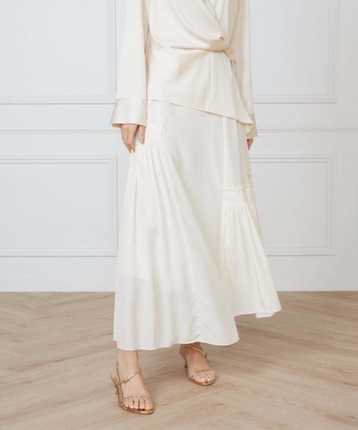 【イネド/INED】のアシメトリースカート《la veille by SUPERIOR CLOSET》 インテリア・キッズ・メンズ・レディースファッション・服の通販 founy(ファニー) 　ファッション　Fashion　レディースファッション　Fashion for Women　スカート　Skirts　おすすめ　Recommended / Our Picks　アシンメトリー　Asymmetrical Style　シンプル　Simple, Minimal　ランダム　Random, Irregular　アイボリー|ID: prp329100004868428 ipo3291000000036275371