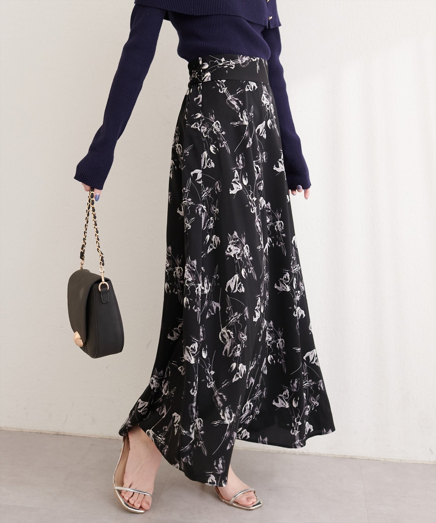 【ナチュラルクチュール/natural couture】のアートフラワーハイウエストフレアスカート インテリア・キッズ・メンズ・レディースファッション・服の通販 founy(ファニー) 　ファッション　Fashion　レディースファッション　Fashion for Women　スカート　Skirts　Aライン・フレアスカート　A-Line & Flared Skirts　春　Spring　カーディガン　Cardigan, Knitwear　シューズ　Shoes, Footwear　とろみ　Fluid, Flowy Fabric　なめらか　Smooth, Silky Texture　フェミニン　Feminine, Girly　フラワー　Flower, Floral　フレア　Flare, Flared　再入荷　Restock / Back in Stock　2026年　2026　ブラック系その他|ID: prp329100004868431 ipo3291000000036275419