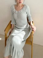 【スナイデル ホーム/SNIDEL HOME】のニットフリルワンピース 人気、トレンドファッション・服の通販 founy(ファニー) ファッション Fashion レディースファッション Fashion for Women ワンピース Dresses なめらか Smooth, Silky Texture スウィート Sweet, Cute Style スマート Smart, Elegant フリル Frill, Ruffle thumbnail MNT[021]|ID: prp329100004868436 ipo3291000000036275540