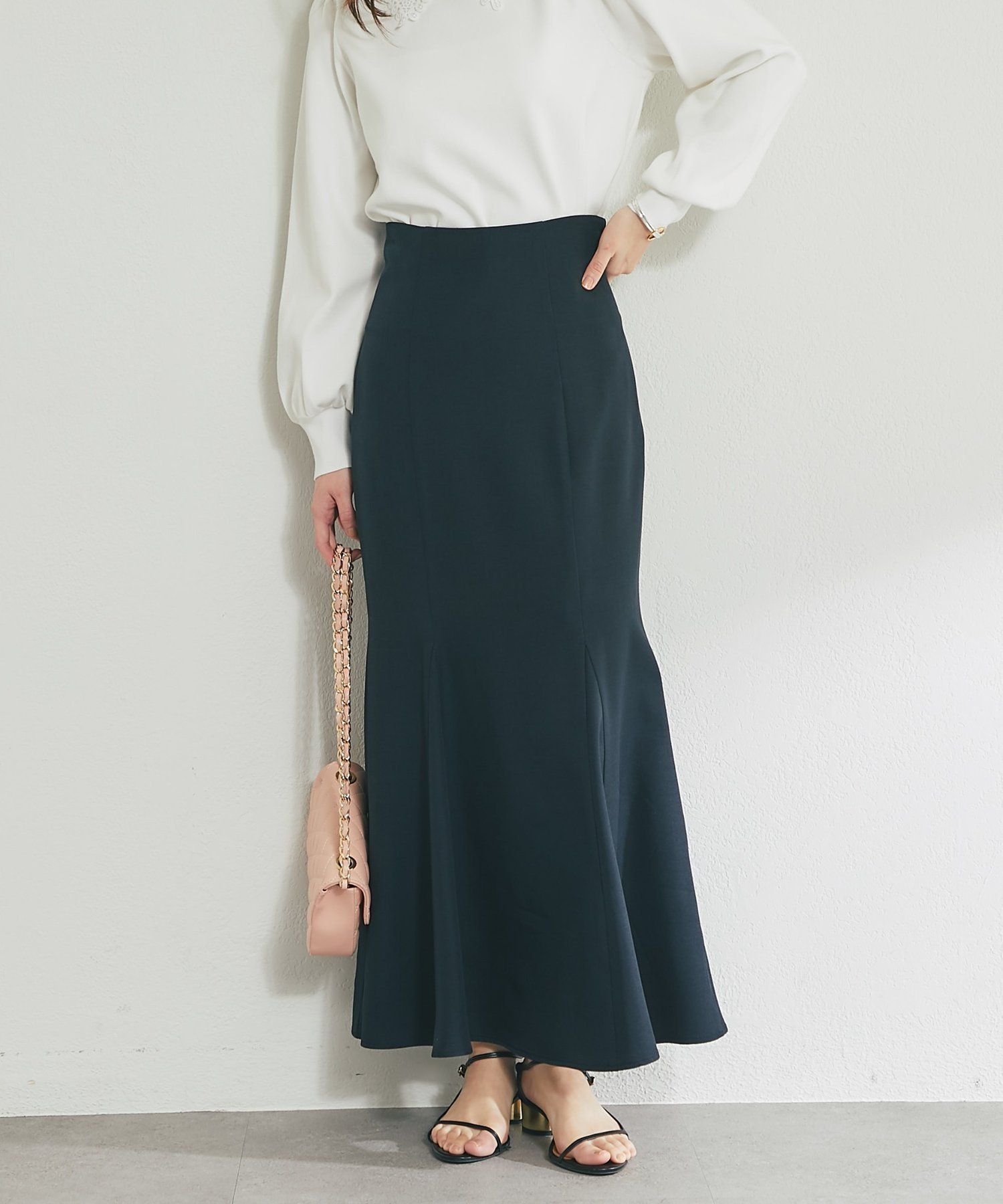 【ラブティックボンボン/La boutique BonBon】の【スタイルUP見え】マーメイドレースアップスカート インテリア・キッズ・メンズ・レディースファッション・服の通販 founy(ファニー) 　ファッション　Fashion　レディースファッション　Fashion for Women　スカート　Skirts　おすすめ　Recommended / Our Picks　なめらか　Smooth, Silky Texture　カットソー　Cut and Sewn Top　コンパクト　Compact, Small Size　フェミニン　Feminine, Girly　マーメイド　Mermaid, Fishtail Silhouette　レース　Lace, Lace Fabric　エレガント 上品　Elegant　ネイビー|ID: prp329100004868446 ipo3291000000036275733