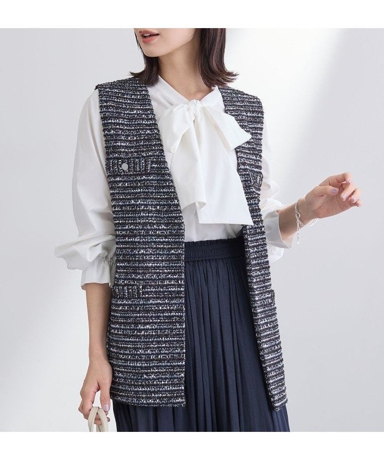 【インディヴィ/INDIVI】の【2点セット/洗える/セレモニー】ツイードジレ ボウタイブラウス インテリア・キッズ・メンズ・レディースファッション・服の通販 founy(ファニー) 　ファッション　Fashion　レディースファッション　Fashion for Women　アウター　Coat / Outerwear Collection　トップス・カットソー　Cut & Sew Tops　シャツ・ブラウス・オフィスカジュアル　Elegant Blouses & Button-Ups　ベスト&ジレ / 重ね着スタイル　Vests & Gilets　春　Spring　洗える　Machine Washable　ギャザー　Gathered, Ruffled　コンパクト　Compact, Small Size　ストレッチ　Stretch, Stretchy Fabric　スマート　Smart, Elegant　ツイード　Twill, Twill Weave　デニム　Denim, Jeans Material　フェミニン　Feminine, Girly　ブロード　Broadcloth, Fine Cotton　ボトム　Bottoms, Lower Wear　ポケット　Pocket, Pocket Detail　ミックス　Mix, Mixed Style　メタル　Metal, Metal Parts　ワイド　Wide, Wide Fit　おすすめ　Recommended / Our Picks　セレモニー　Ceremony　ネイビー|ID: prp329100004869062 ipo3291000000036283621