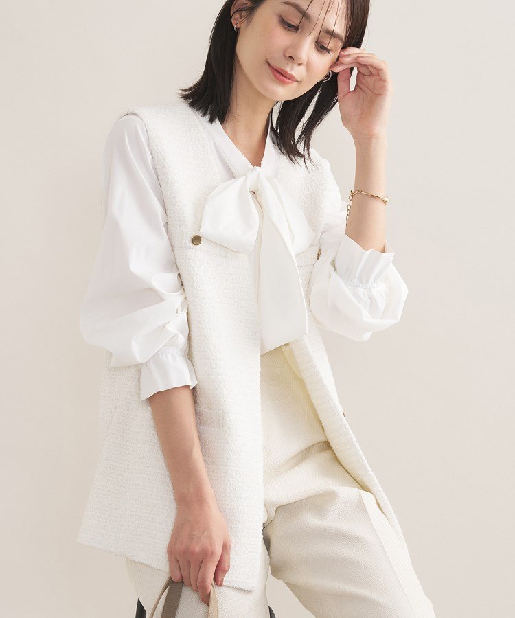 【インディヴィ/INDIVI】の【2点セット/洗える/セレモニー】ツイードジレ ボウタイブラウス インテリア・キッズ・メンズ・レディースファッション・服の通販 founy(ファニー) 　ファッション　Fashion　レディースファッション　Fashion for Women　アウター　Coat / Outerwear Collection　トップス・カットソー　Cut & Sew Tops　シャツ・ブラウス・オフィスカジュアル　Elegant Blouses & Button-Ups　ベスト&ジレ / 重ね着スタイル　Vests & Gilets　春　Spring　洗える　Machine Washable　ギャザー　Gathered, Ruffled　コンパクト　Compact, Small Size　ストレッチ　Stretch, Stretchy Fabric　スマート　Smart, Elegant　ツイード　Twill, Twill Weave　デニム　Denim, Jeans Material　フェミニン　Feminine, Girly　ブロード　Broadcloth, Fine Cotton　ボトム　Bottoms, Lower Wear　ポケット　Pocket, Pocket Detail　ミックス　Mix, Mixed Style　メタル　Metal, Metal Parts　ワイド　Wide, Wide Fit　おすすめ　Recommended / Our Picks　セレモニー　Ceremony　オフホワイト|ID: prp329100004869062 ipo3291000000036283622