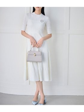 【セルフォード/CELFORD】の【洗える】ディフォメーションワンピース 人気、トレンドファッション・服の通販 founy(ファニー) ファッション Fashion レディースファッション Fashion for Women ワンピース Dresses おすすめ Recommended / Our Picks アイレット Eyelet Lace ストレート Straight, Straight Cut スマート Smart, Elegant セットアップ Set-Up, Coordinated Outfit フィット Fit, Slim Fit フレア Flare, Flared ワイドリブ Wide Rib, Wide Ribbed Knit 人気 Popular, Best Seller 定番 Standard, Basic Item 洗える Machine Washable 透かし Cut-Out, Lacework |ID:prp329100004869094