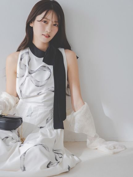 【スナイデル/SNIDEL】の【WEB限定カラーあり】リボンディテールカーデセットワンピース 人気、トレンドファッション・服の通販 founy(ファニー) 　ファッション　Fashion　レディースファッション　Fashion for Women　ワンピース　Dresses　ウェーブ　Wavy Pattern　エレガント 上品　Elegant　カーディガン　Cardigan, Knitwear　クラシカル　Classical, Vintage-Inspired　シャーリング　Shirring, Ruched　とろみ　Fluid, Flowy Fabric　ノースリーブ　Sleeveless, No-Sleeve　フィット　Fit, Slim Fit　フロント　Front, Front Design　プリント　Print, Printed Pattern　リボン　Ribbon, Bow　おすすめ　Recommended / Our Picks　 other-1|ID: prp329100004869108 ipo3291000000036284547