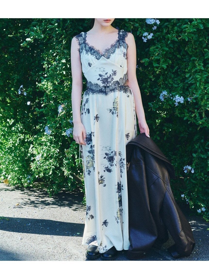 【スナイデル/SNIDEL】のレーストリムプリントキャミワンピース インテリア・キッズ・メンズ・レディースファッション・服の通販 founy(ファニー) 　ファッション　Fashion　レディースファッション　Fashion for Women　ワンピース　Dresses　キャミソールワンピース　Camisole Dresses　イエロー　Yellow　ウェーブ　Wavy Pattern　春　Spring　カーディガン　Cardigan, Knitwear　サテン　Satin, Glossy Fabric　シャーリング　Shirring, Ruched　ジャケット　Jacket, Outerwear　ストレート　Straight, Straight Cut　スマート　Smart, Elegant　とろみ　Fluid, Flowy Fabric　フィット　Fit, Slim Fit　フレア　Flare, Flared　ラップ　Wrap, Wrap Design　レース　Lace, Lace Fabric　ロマンティック　Romantic, Feminine Style　ロング　Long, Long-Length　おすすめ　Recommended / Our Picks　YEL[032]|ID: prp329100004869115 ipo3291000000036284671