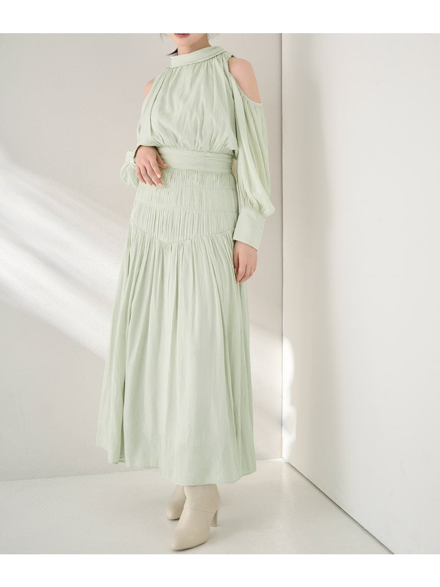 【スナイデル/SNIDEL】のコールドショルダーロングワンピース インテリア・キッズ・メンズ・レディースファッション・服の通販 founy(ファニー) 　ファッション　Fashion　レディースファッション　Fashion for Women　ワンピース　Dresses　ウェーブ　Wavy Pattern　エレガント 上品　Elegant　カフス　Cuff Design　ギャザー　Gathered, Ruffled　シャーリング　Shirring, Ruched　スマート　Smart, Elegant　スリーブ　Sleeve, Long Sleeve / Short Sleeve　ドレープ　Drape, Draping Fabric　人気　Popular, Best Seller　ハイネック　High Neck, Mock Neck　プリーツ　Pleats, Pleated　無地　Plain, Solid Color　おすすめ　Recommended / Our Picks　MNT[021]|ID: prp329100004869118 ipo3291000000036284700