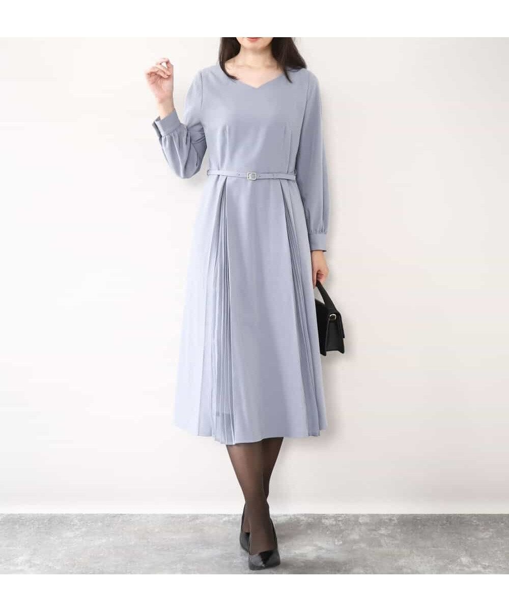 【オフオン/ofuon】のシフォンプリーツデザインワンピース/洗える/WEB限定サイズあり 人気、トレンドファッション・服の通販 founy(ファニー) 　ファッション　Fashion　レディースファッション　Fashion for Women　ワンピース　Dresses　カーディガン　Cardigan, Knitwear　シフォン　Chiffon, Lightweight Fabric　ジャケット　Jacket, Outerwear　フィット　Fit, Slim Fit　ブルゾン　Blouson, Bomber Jacket　プリーツ　Pleats, Pleated　エレガント 上品　Elegant　冬　Winter / This Winter　夏　Summer　春　Spring　洗える　Machine Washable　秋　Autumn　A/W・秋冬　Autumn/Winter　 other-1|ID: prp329100004869130 ipo3291000000036284838