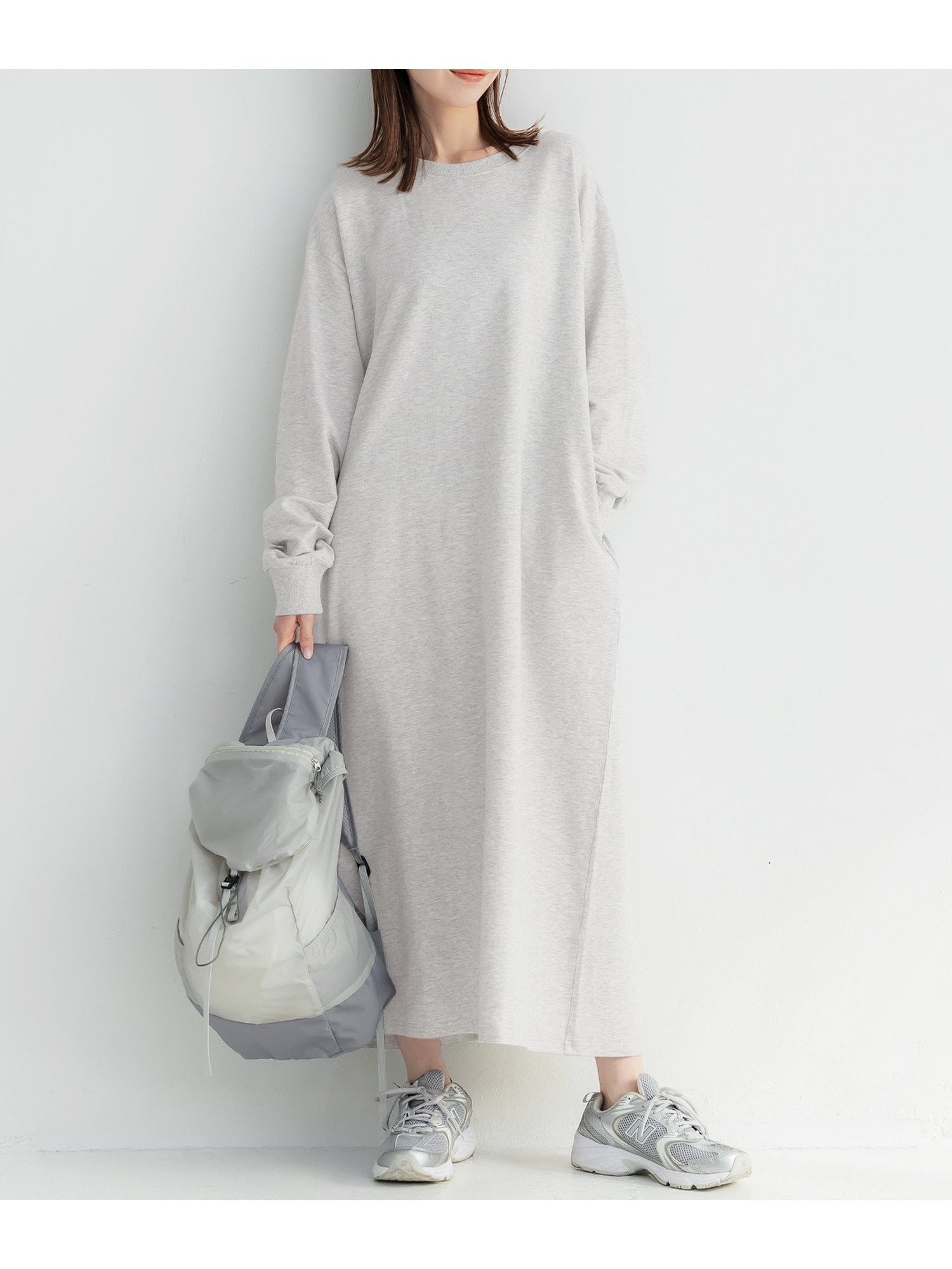 【コカ/COCA】のミニ裏毛長袖スウェットワンピース インテリア・キッズ・メンズ・レディースファッション・服の通販 founy(ファニー) 　ファッション　Fashion　レディースファッション　Fashion for Women　ワンピース　Dresses　ウォッシャブル　Machine Washable　春　Spring　秋　Autumn　シューズ　Shoes, Footwear　シンプル　Simple, Minimal　スウェット / スエット　Sweatshirt, Sweatwear　スニーカー　Sneakers, Trainers　長袖　Long Sleeve, Full Sleeve　ポケット　Pocket, Pocket Detail　無地　Plain, Solid Color　リラックス　Relax, Relaxed Fit　ロング　Long, Long-Length　お家時間・ステイホーム　Stay Home / At Home　2026年　2026　Lt.gray|ID: prp329100004869131 ipo3291000000036284851