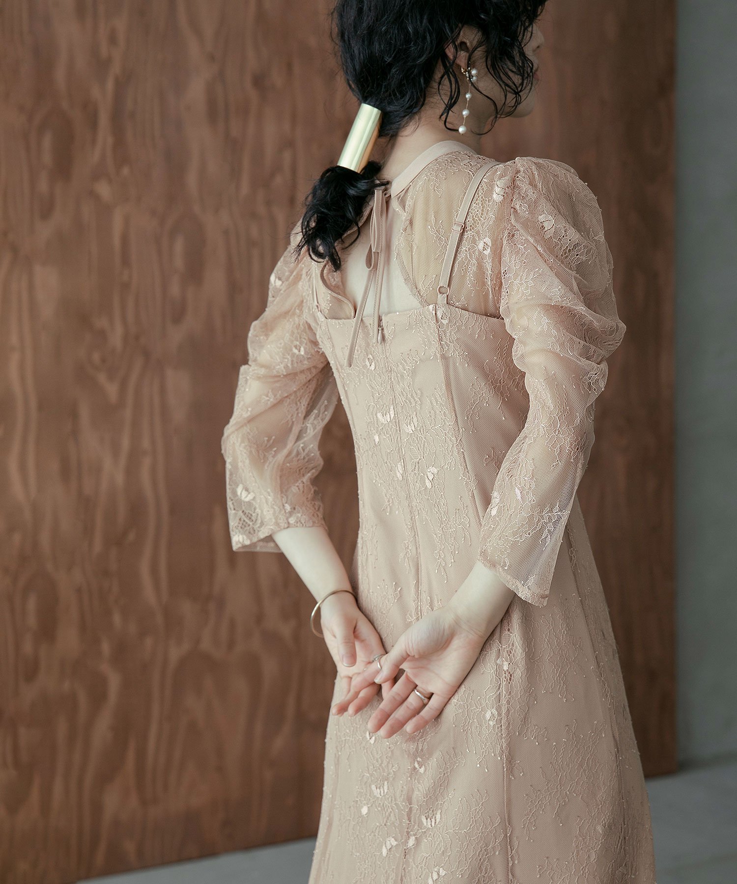 【ビーフラット/bflat】のボレロキャミワンピースレイヤード総レースパーティードレス インテリア・キッズ・メンズ・レディースファッション・服の通販 founy(ファニー) 　ファッション　Fashion　レディースファッション　Fashion for Women　アウター　Coat / Outerwear Collection　ボレロ・ショート丈ジャケット / ドレス羽織りに　Boleros & Short Jackets　ワンピース　Dresses　フォーマル・パーティードレス・結婚式用ドレス　Elegant & Casual Dresses　キャミソールワンピース　Camisole Dresses　キャミソール　Camisole, Spaghetti Strap Top　ショルダー　Shoulder, Shoulder Strap　ショート　Short, Short Length　ドレス　Dress, One-Piece　フォーマル　Formal, Dressy　ボレロ　Bolero, Short Cardigan　マーメイド　Mermaid, Fishtail Silhouette　おすすめ　Recommended / Our Picks　結婚式　Wedding　披露宴　Wedding Reception　二次会　After Party　ピンクベージュ|ID: prp329100004869147 ipo3291000000036285043