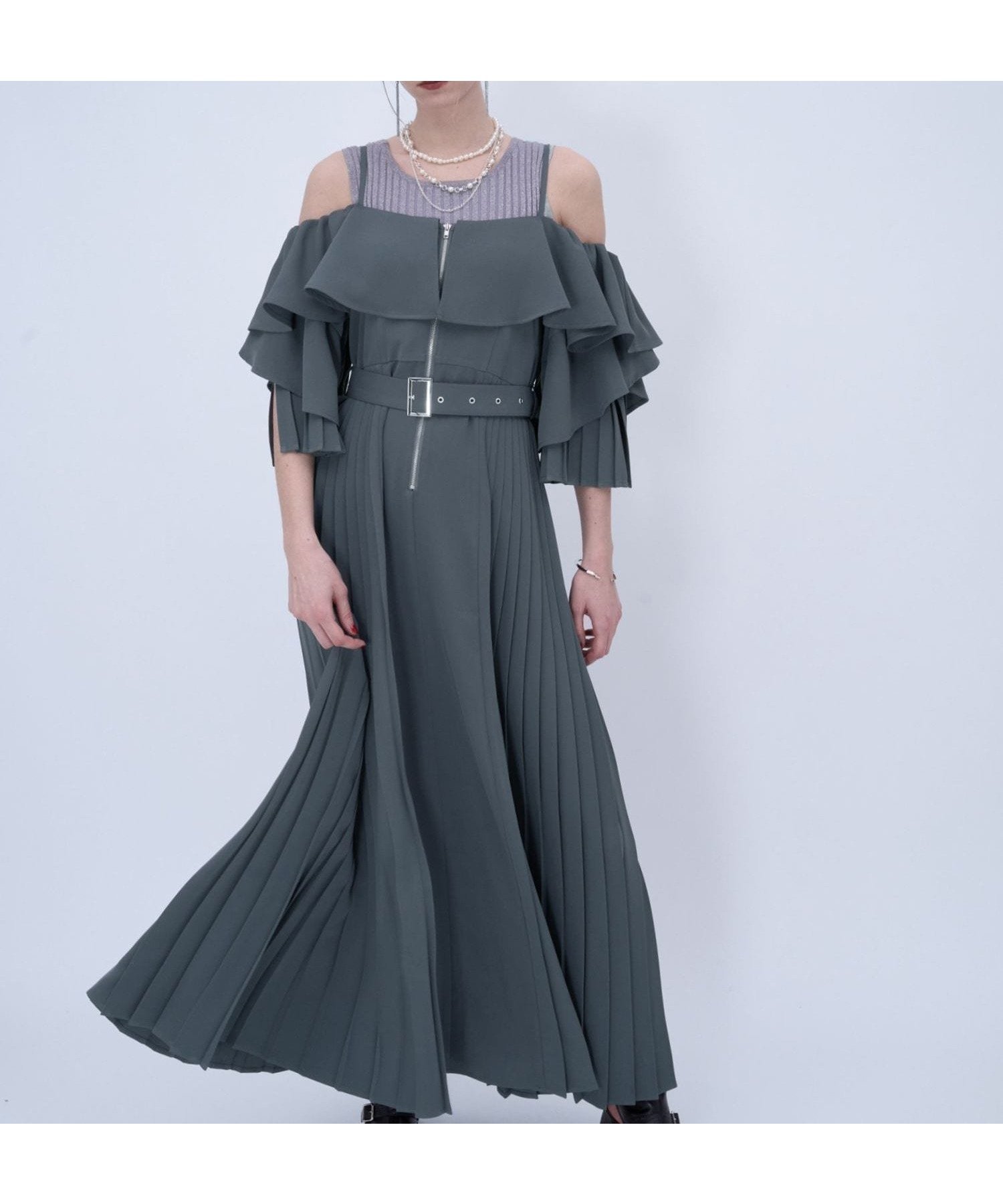 【ハレ/HARE】のオフショルZIPプリーツワンピース 人気、トレンドファッション・服の通販 founy(ファニー) 　ファッション　Fashion　レディースファッション　Fashion for Women　ワンピース　Dresses　アクセサリー　Fashion Accessories　インナー　Innerwear　ウェーブ　Wavy Pattern　サンダル　Sandals, Summer Shoes　シアー　Sheer, See-Through　シルバー　Silver, Metallic Silver　ストレート　Straight, Straight Cut　バランス　Balance, Style Balance　フェミニン　Feminine, Girly　フリル　Frill, Ruffle　プリーツ　Pleats, Pleated　レース　Lace, Lace Fabric　 other-1|ID: prp329100004869156 ipo3291000000036285188