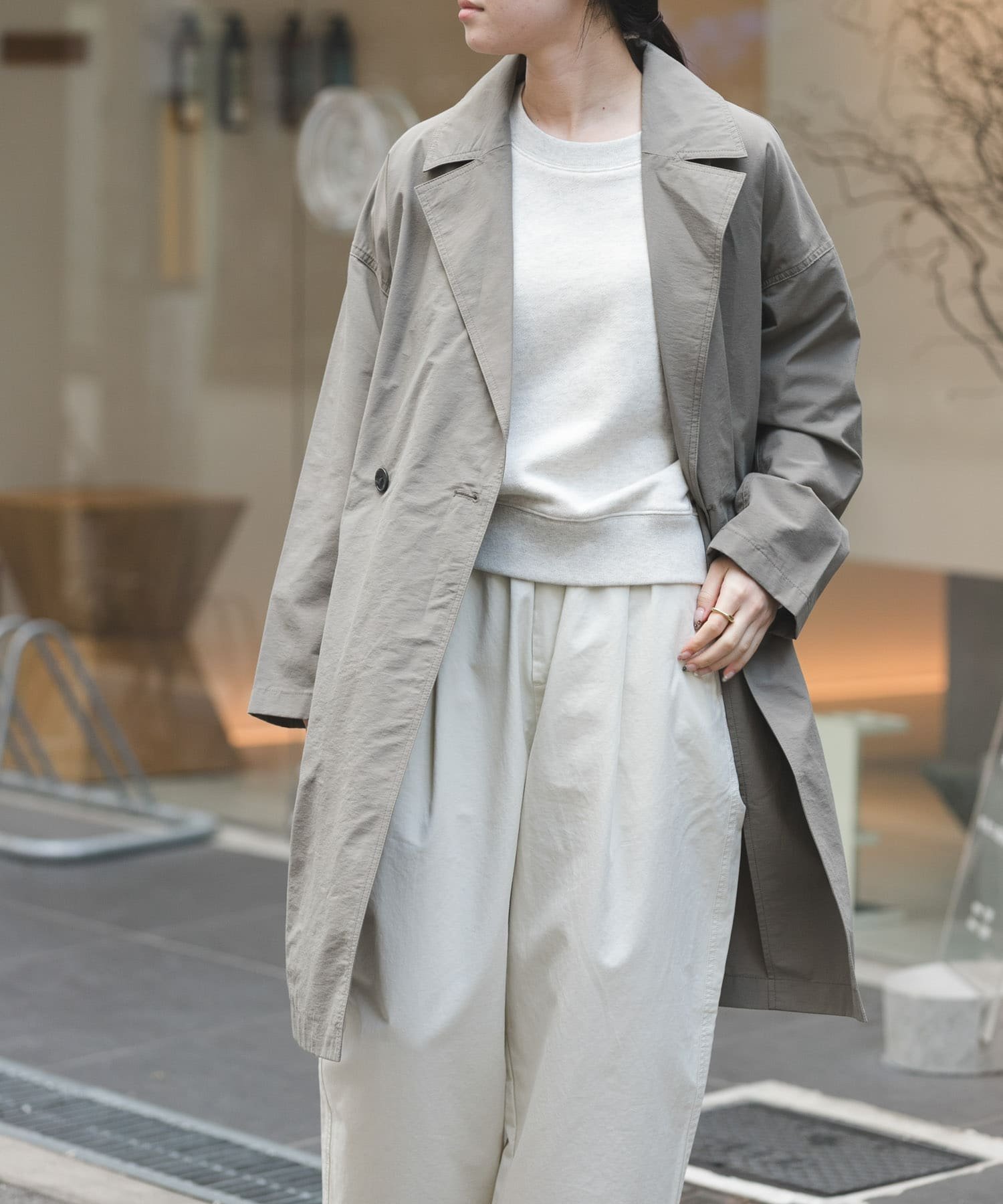 【アーバンリサーチ ドアーズ/URBAN RESEARCH DOORS】のFORK SPOON オーバーライトミドルコート 人気、トレンドファッション・服の通販 founy(ファニー) 　ファッション　Fashion　レディースファッション　Fashion for Women　アウター　Coat / Outerwear Collection　コート・ロングコート・ピーコート　Long Coats, Peacoats & More　今季　This Season, Current Season　ダブル　Double, Double-Breasted　人気　Popular, Best Seller　バランス　Balance, Style Balance　ベーシック　Basic, Essential　ミドル　Middle Length, Mid Height　ロング　Long, Long-Length　楽ちん　Easy Fit, Comfortable　ワイド　Wide, Wide Fit　S/S・春夏　SS, Spring/Summer, Warm Season　夏　Summer　エレガント 上品　Elegant　2026年　2026　 other-1|ID: prp329100004869467 ipo3291000000036290583