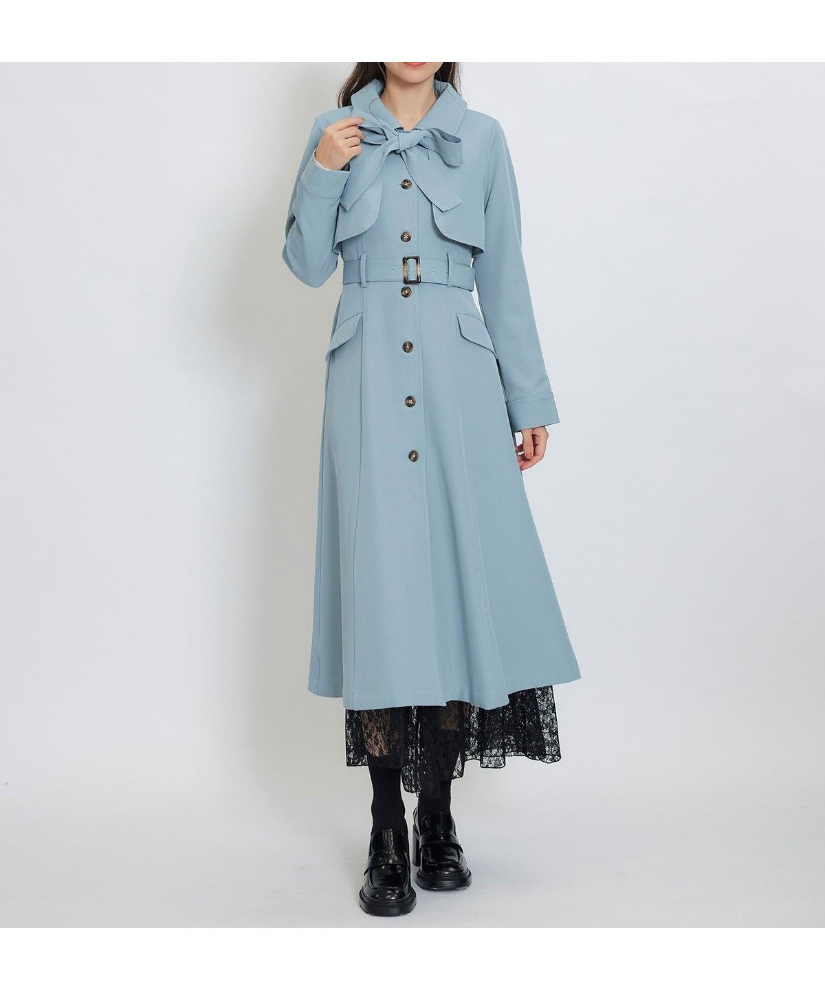 【レディアゼル/REDYAZEL】の2WAYレイヤードライクリボントレンチコート インテリア・キッズ・メンズ・レディースファッション・服の通販 founy(ファニー) 　ファッション　Fashion　レディースファッション　Fashion for Women　アウター　Coat / Outerwear Collection　コート・ロングコート・ピーコート　Long Coats, Peacoats & More　トレンチコート / 春秋の定番アウター　Trench Coats　クラシカル　Classical, Vintage-Inspired　ジャケット　Jacket, Outerwear　デニム　Denim, Jeans Material　トレンチ　Trench, Trench Coat　フェミニン　Feminine, Girly　フロント　Front, Front Design　リボン　Ribbon, Bow　ロング　Long, Long-Length　羽織　Haori, Light Jacket　サックス|ID: prp329100004869484 ipo3291000000036290900