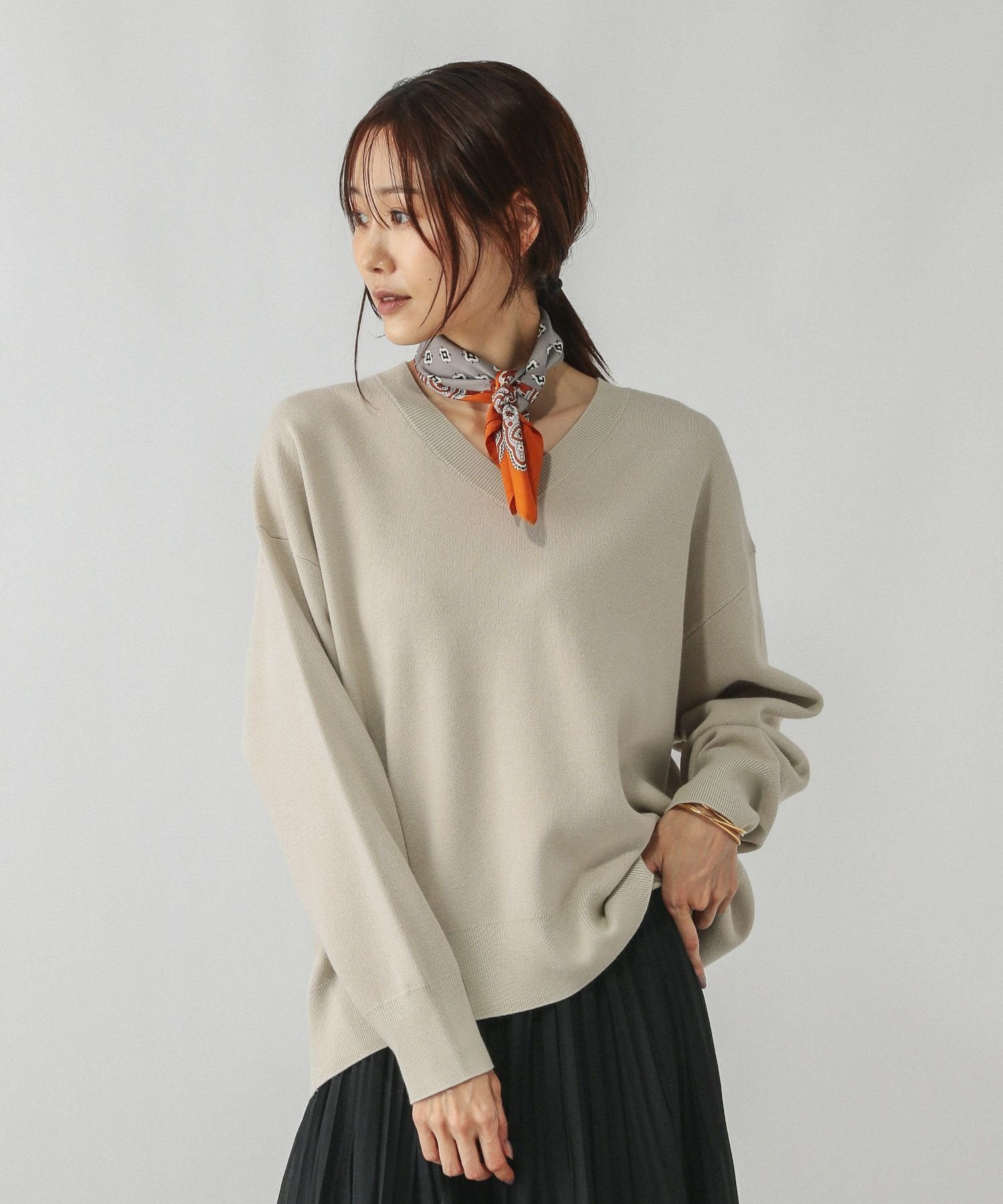 【グローバルワーク/GLOBAL WORK】のスウェットライクVネックプルオーバー/571342 インテリア・キッズ・メンズ・レディースファッション・服の通販 founy(ファニー) 　ファッション　Fashion　レディースファッション　Fashion for Women　トップス・カットソー　Cut & Sew Tops　レディースパーカー・カジュアルフーディー　Casual Hoodies & Sweatshirts　カジュアルプルオーバー・ニットトップス　Pullovers & Knit Tops / Casual Pullovers　スウェット・クルーネックトップス　Sweatshirts & Crewnecks / Relaxed Fit Sweat Tops　Vネックトップス　V-Neck Tops / V-Cut Neckline Shirts　おすすめ　Recommended / Our Picks　ジャカード／ジャガード　Jacquard, Woven Pattern　ダブル　Double, Double-Breasted　ラウンド　Round, Round Neck　ライトグレージュ51|ID: prp329100004869494 ipo3291000000036291187