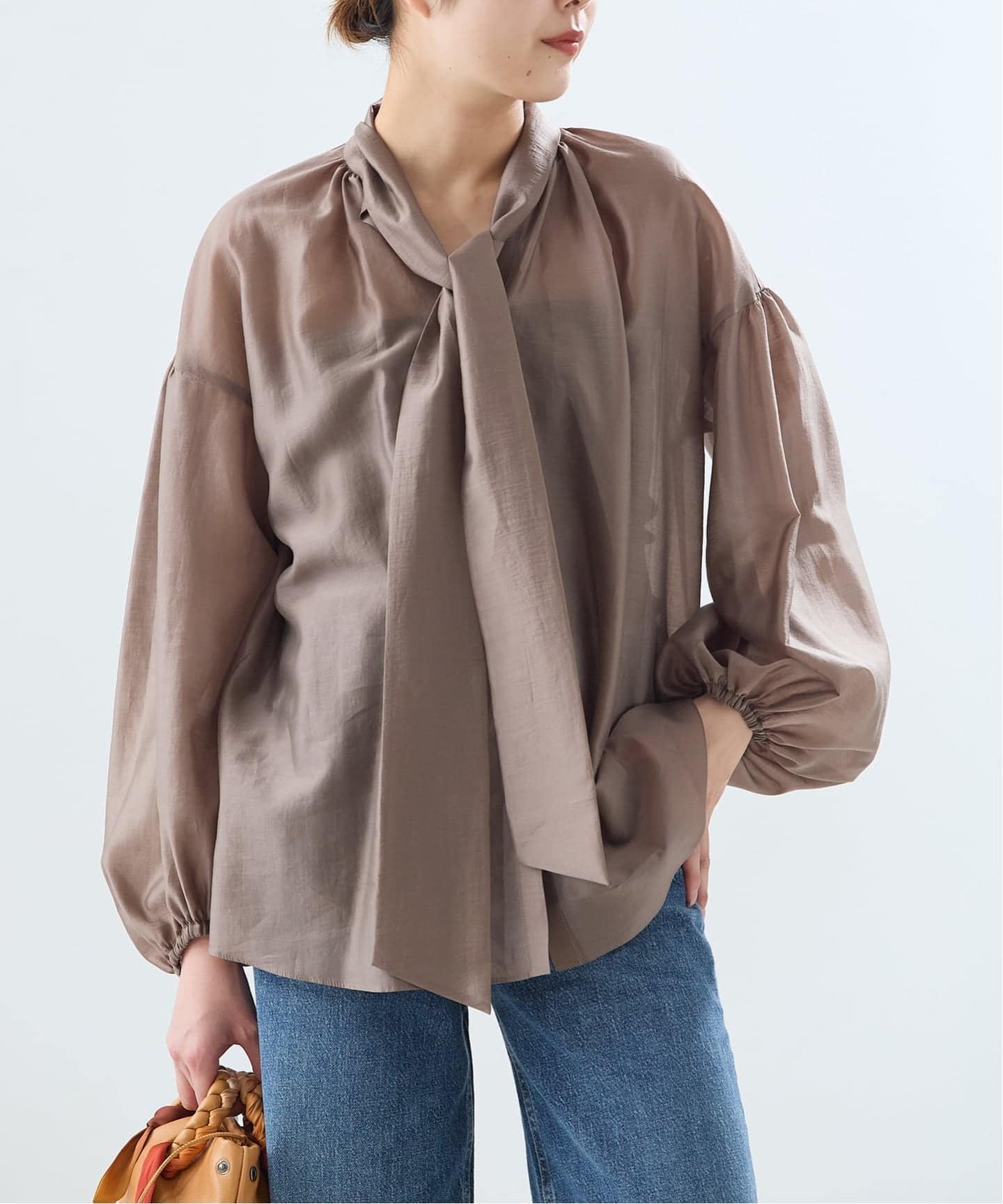 【ジャーナルスタンダード レサージュ/journal standard L'essage】の《追加》IPEKERドット フラワー/シアーボウタイブラウス インテリア・キッズ・メンズ・レディースファッション・服の通販 founy(ファニー) 　ファッション　Fashion　レディースファッション　Fashion for Women　トップス・カットソー　Cut & Sew Tops　シャツ・ブラウス・オフィスカジュアル　Elegant Blouses & Button-Ups　2026年　2026　おすすめ　Recommended / Our Picks　キュプラ　Cupro, Eco Fabric　スラックス　Slacks, Dress Pants　ドット　Polka Dot, Dot Pattern　フラワー　Flower, Floral　春　Spring　ベージュ|ID: prp329100004869514 ipo3291000000036291755