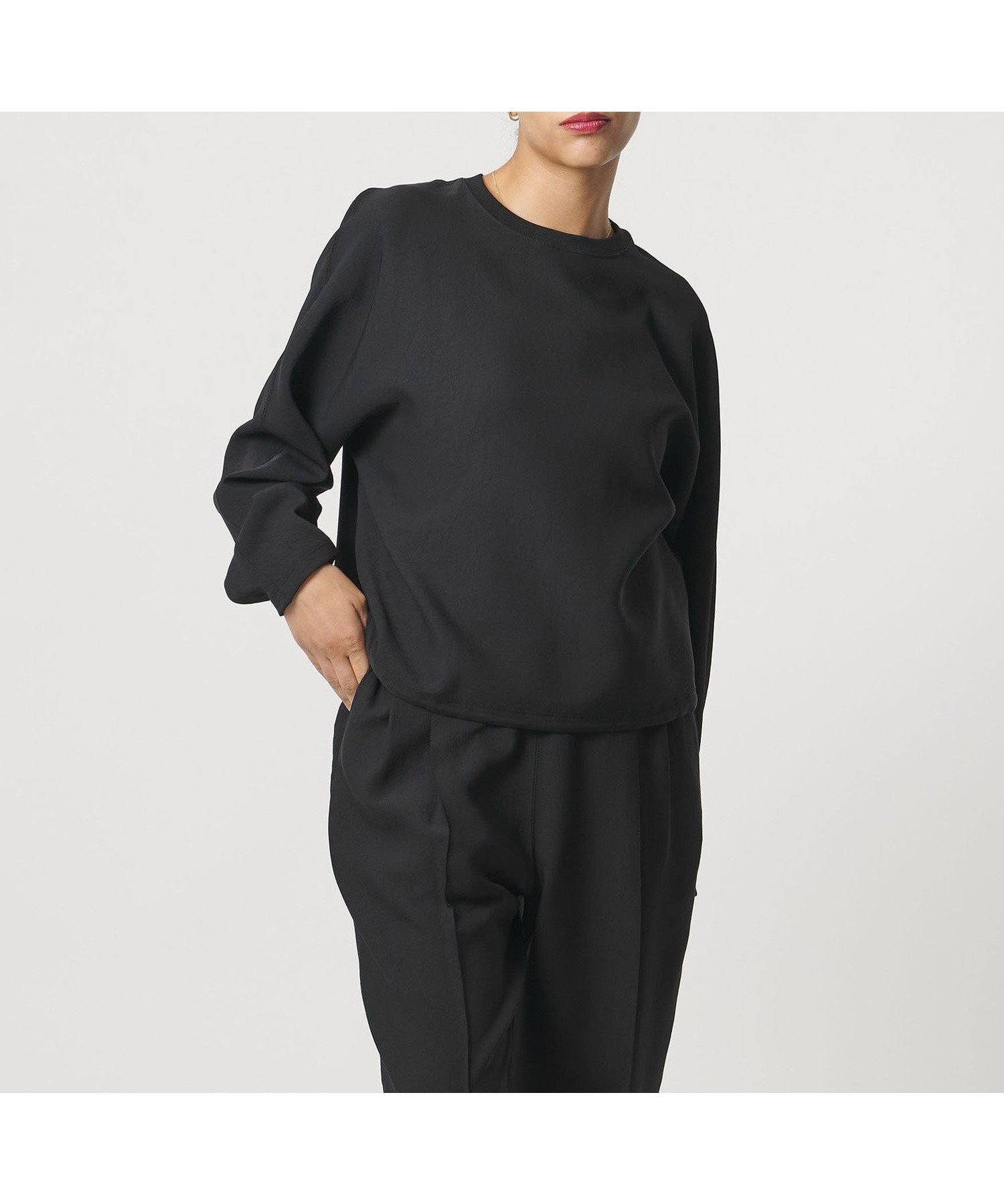 【ユナイテッドアローズ/UNITED ARROWS】のD.O UNITED ARROWS BY DAISUKE OBANA for WOMEN +10 DOLMAN LS CREW/ロングスリーブTシャツ インテリア・キッズ・メンズ・レディースファッション・服の通販 founy(ファニー) 　ファッション　Fashion　レディースファッション　Fashion for Women　トップス・カットソー　Cut & Sew Tops　シャツ・ブラウス・オフィスカジュアル　Elegant Blouses & Button-Ups　ロングTシャツ・Tシャツ　Longline T-Shirts & Tees　エレガント 上品　Elegant　コレクション　Collection, Seasonal Line　コンパクト　Compact, Small Size　ショート　Short, Short Length　スリーブ　Sleeve, Long Sleeve / Short Sleeve　セットアップ　Set-Up, Coordinated Outfit　ドローコード　Drawcord, Drawstring Cord　定番　Standard, Basic Item　バランス　Balance, Style Balance　フラット　Flat, Flat Shoes　ルーズ　Loose, Oversized　ロング　Long, Long-Length　ワイド　Wide, Wide Fit　A/W・秋冬　Autumn/Winter　おすすめ　Recommended / Our Picks　BLACK|ID: prp329100004869532 ipo3291000000036292391