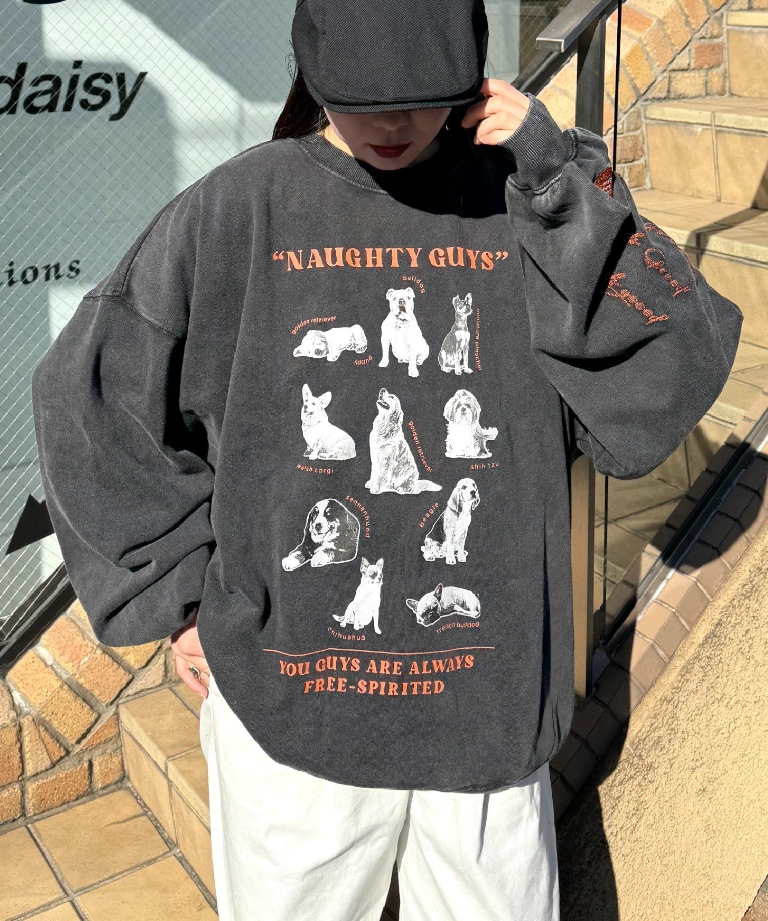 【チャオパニックティピー/CIAOPANIC TYPY】の【SOUNDS GOOOOD】プリント刺繍ヴィンテージスウェット インテリア・キッズ・メンズ・レディースファッション・服の通販 founy(ファニー) 　ファッション　Fashion　レディースファッション　Fashion for Women　トップス・カットソー　Cut & Sew Tops　レディースパーカー・カジュアルフーディー　Casual Hoodies & Sweatshirts　スウェット・クルーネックトップス　Sweatshirts & Crewnecks / Relaxed Fit Sweat Tops　インナー　Innerwear　ヴィンテージ　Vintage Style　ジャケット　Jacket, Outerwear　スウェット / スエット　Sweatshirt, Sweatwear　スタイリッシュ　Stylish, Fashionable　スラックス　Slacks, Dress Pants　ダウン　Down, Puffer　デニム　Denim, Jeans Material　ブルゾン　Blouson, Bomber Jacket　プリント　Print, Printed Pattern　冬　Winter / This Winter　おすすめ　Recommended / Our Picks　ブラック|ID: prp329100004869559 ipo3291000000036292910