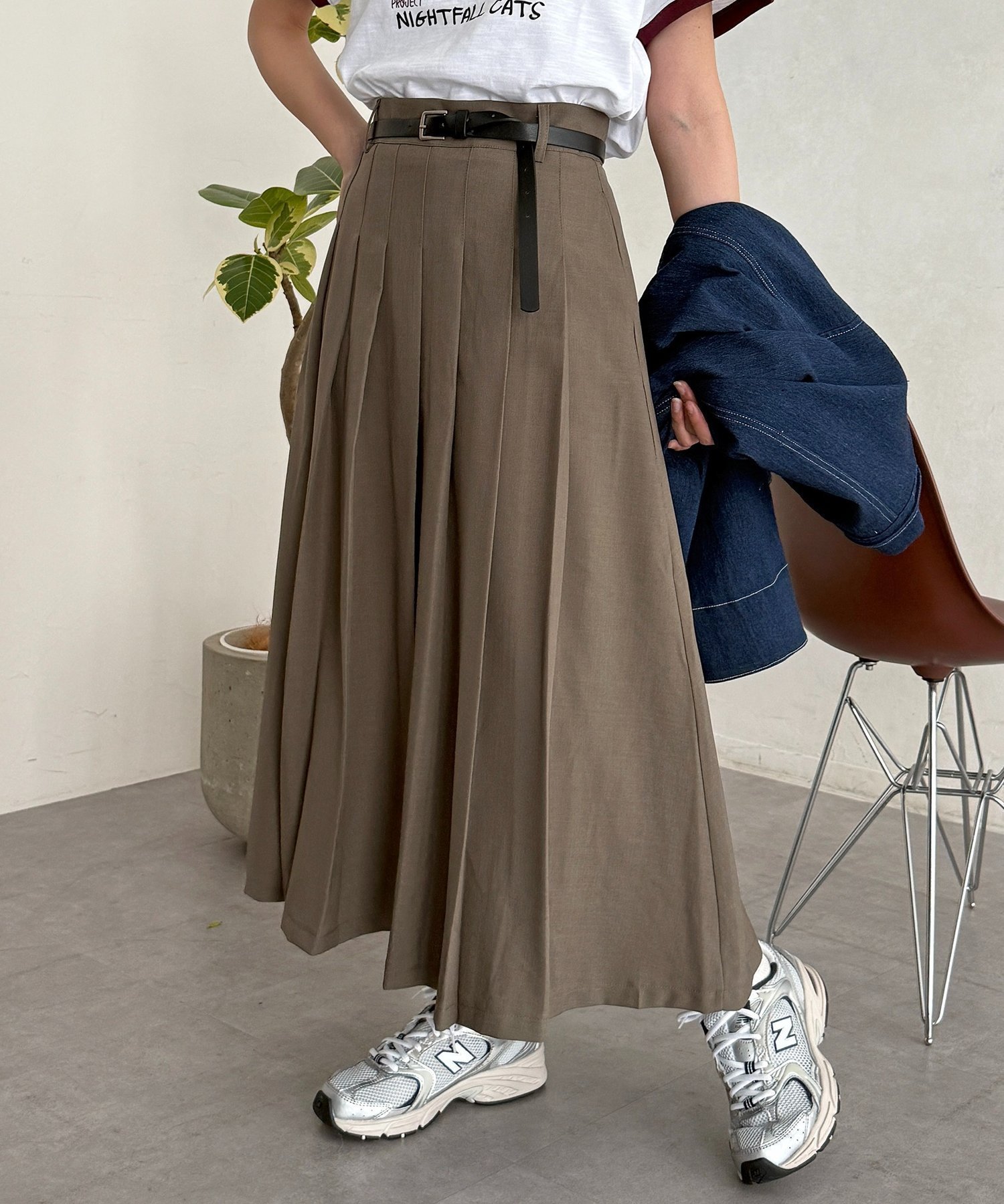 【シーピーシーエム/CPCM】のベルト付きプリーツスカート インテリア・キッズ・メンズ・レディースファッション・服の通販 founy(ファニー) 　ファッション　Fashion　レディースファッション　Fashion for Women　スカート　Skirts　プリーツスカート / 上品フェミニンスタイル　Pleated Skirts　ベルト&ウエストマーク　Belts & Waist Accessories　春　Spring　キャップ　Cap, Baseball Cap　グラフィック　Graphic, Graphic Design　シンプル　Simple, Minimal　ジャケット　Jacket, Outerwear　スウェット / スエット　Sweatshirt, Sweatwear　スニーカー　Sneakers, Trainers　プリーツ　Pleats, Pleated　ロング　Long, Long-Length　おすすめ　Recommended / Our Picks　ベージュ|ID: prp329100004869575 ipo3291000000036293007