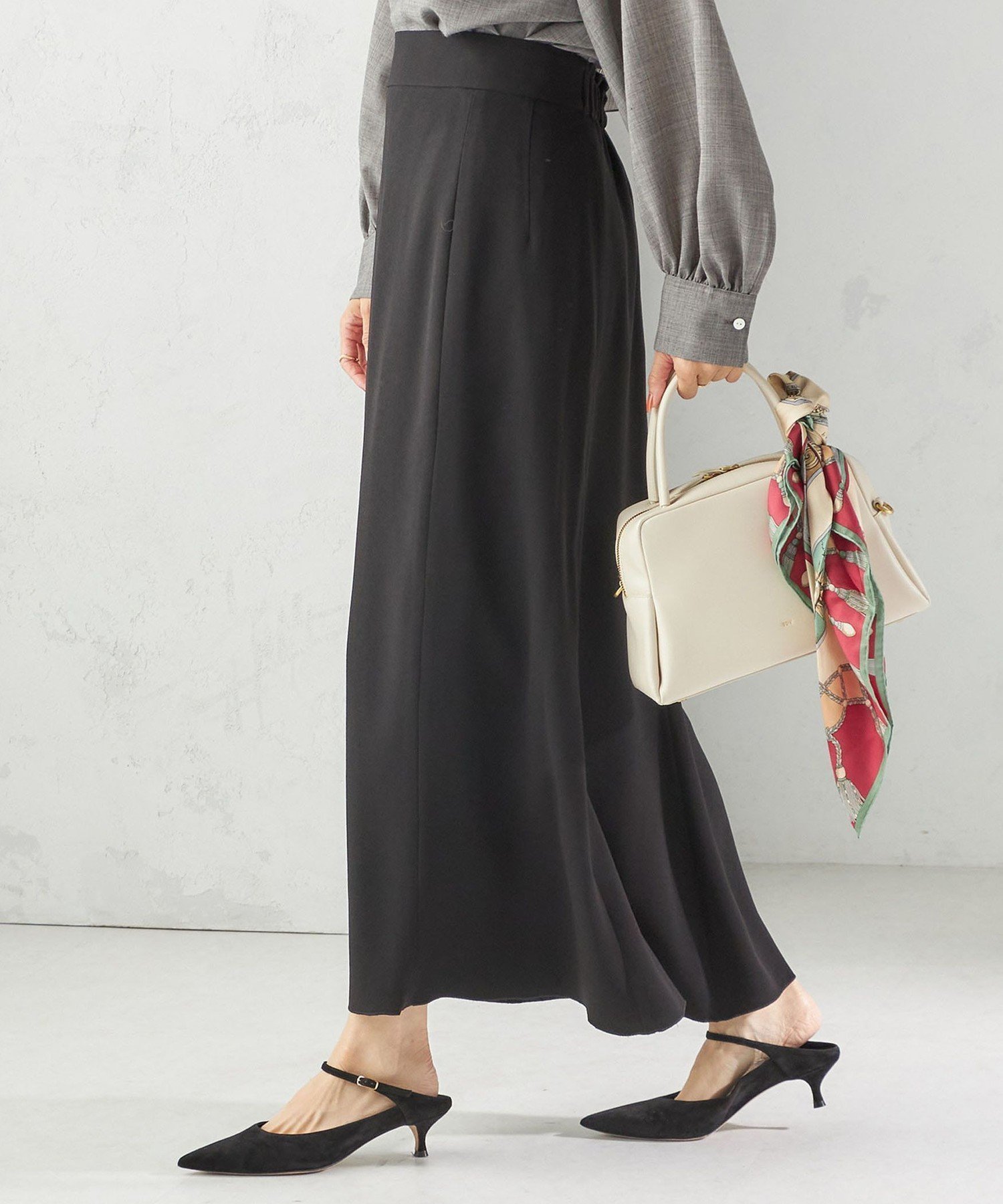 【シップス フォー ウィメン/SHIPS】の手洗い可能 アセテート混 バックサテン マーメイド スカート 人気、トレンドファッション・服の通販 founy(ファニー) 　ファッション　Fashion　レディースファッション　Fashion for Women　スカート　Skirts　バッグ　Bags　エレガント 上品　Elegant　カットソー　Cut and Sewn Top　クラシック　Classic, Timeless Style　コンパクト　Compact, Small Size　サテン　Satin, Glossy Fabric　ジャケット　Jacket, Outerwear　ジョーゼット　Georgette, Semi-Sheer Fabric　セットアップ　Set-Up, Coordinated Outfit　フィット　Fit, Slim Fit　フレア　Flare, Flared　フロント　Front, Front Design　ポケット　Pocket, Pocket Detail　マーメイド　Mermaid, Fishtail Silhouette　おすすめ　Recommended / Our Picks　夏　Summer　2025年　2025　2025-2026秋冬・A/W　Autumn/Winter 2025–26 AW25–26　 other-1|ID: prp329100004869815 ipo3291000000036294628