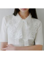 【スナイデル/SNIDEL】のエンブロイダリーカラードッキングニット 人気、トレンドファッション・服の通販 founy(ファニー) ファッション Fashion レディースファッション Fashion for Women トップス・カットソー Cut & Sew Tops ニット Knit Tops & Sweaters ウェーブ Wavy Pattern エレガント 上品 Elegant オーガンジー Organza Fabric クラシカル Classical, Vintage-Inspired シアー Sheer, See-Through シフォン Chiffon, Lightweight Fabric ストレート Straight, Straight Cut スマート Smart, Elegant チュール Tulip, Tulip Motif ドッキング Docking, Mixed Material フィット Fit, Slim Fit フロント Front, Front Design ヘアアクセ Hair Accessory, Hair Clip ボトム Bottoms, Lower Wear 半袖 Short Sleeve, Half Sleeve モチーフ Motif, Design Theme リボン Ribbon, Bow ループ Loop, Loop Knit レース Lace, Lace Fabric ロマンティック Romantic, Feminine Style おすすめ Recommended / Our Picks |ID:prp329100004870140